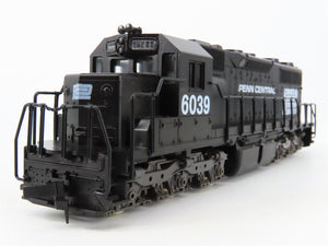 HO Scale Atlas 7017 PC Penn Central EMD SD35 Diesel Locomotive #6039