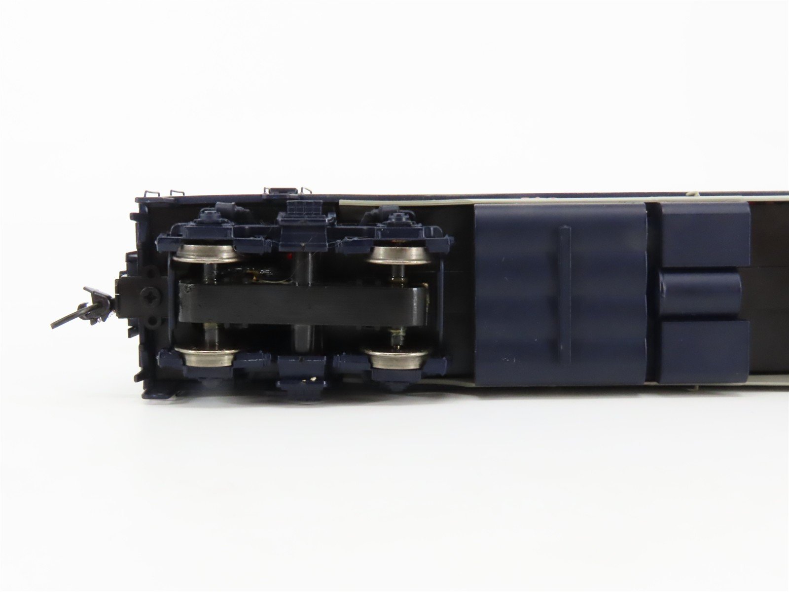 HO Scale InterMountain C&O Chesapeake & Ohio EMD FP7 Diesel #8007 - DCC Ready