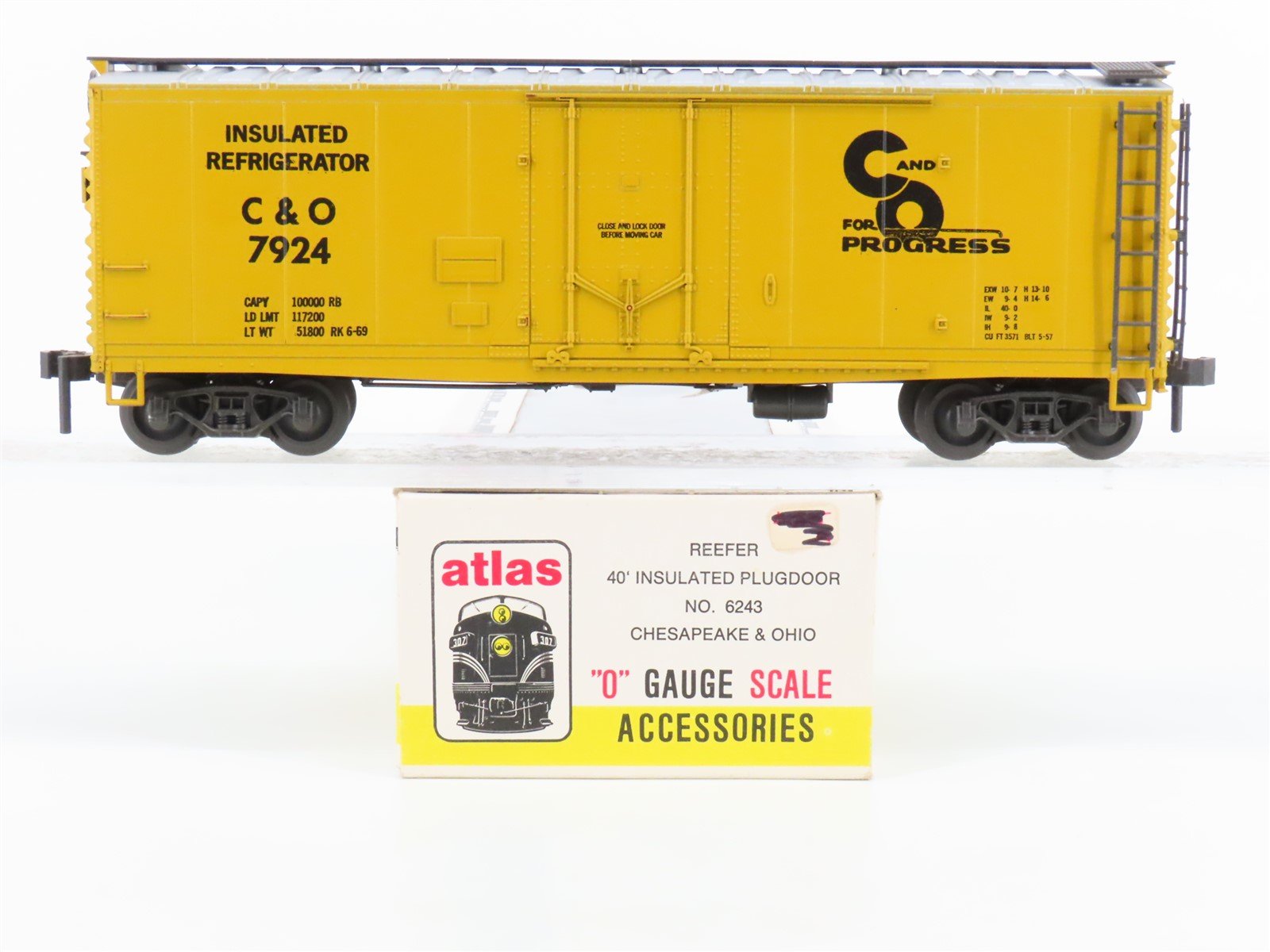 O Gauge 3-Rail Atlas 6243 C&P Chesapeake & Ohio 40' Insulated Reefer #7924