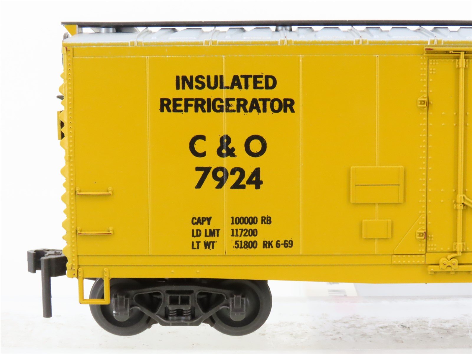 O Gauge 3-Rail Atlas 6243 C&P Chesapeake & Ohio 40' Insulated Reefer #7924