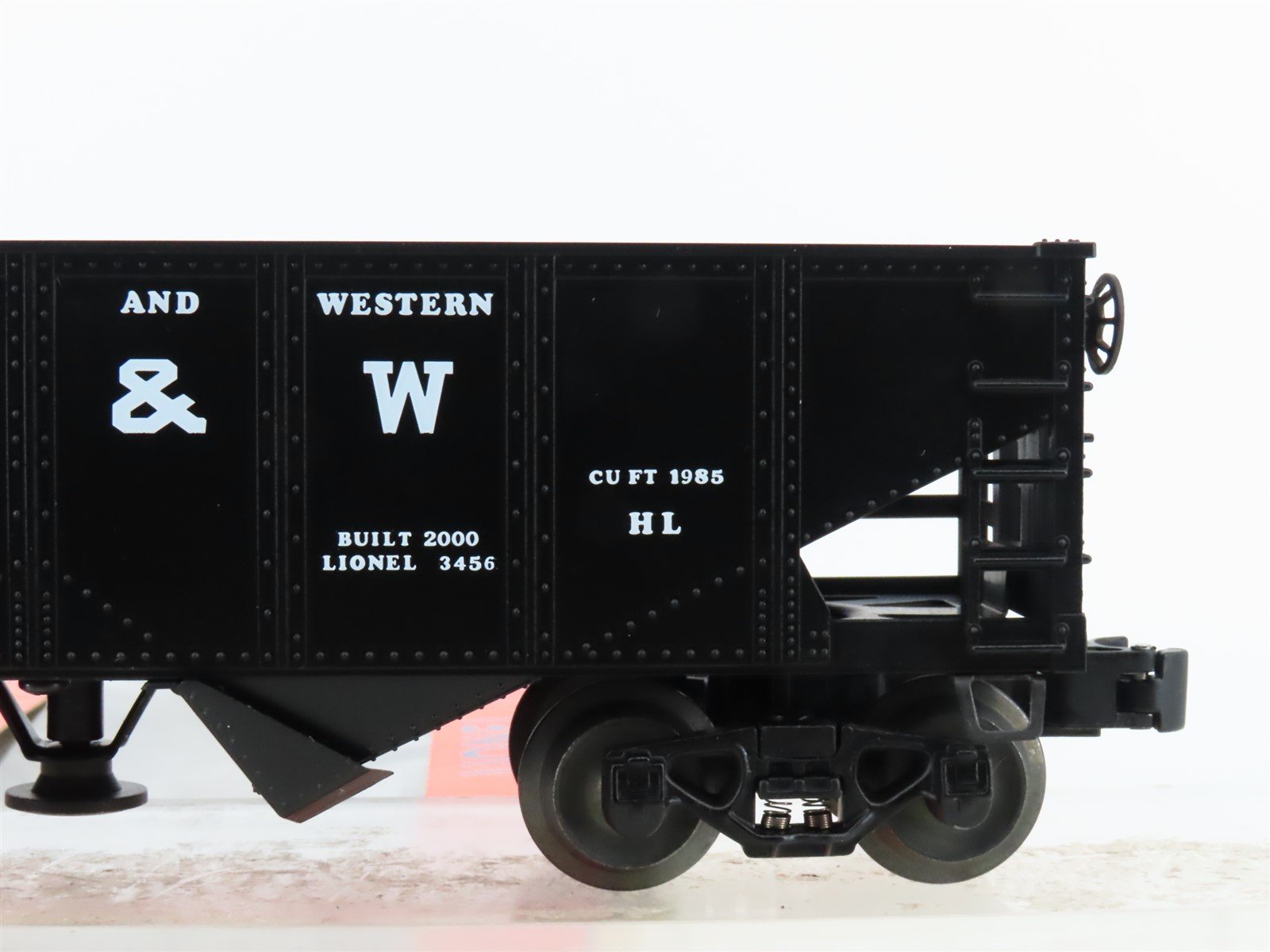 O Gauge 3-Rail Lionel 6-19885 N&W Norfolk & Western Operating 2-Bay Hopper 22000