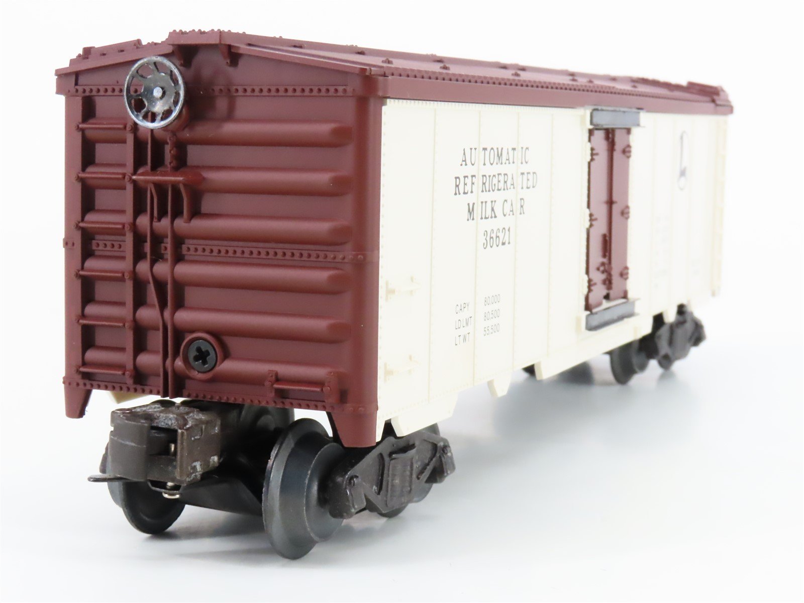 O Gauge 3-Rail Lionel 6-19554 Post War Operating Milk Car #36621 w/ Platform