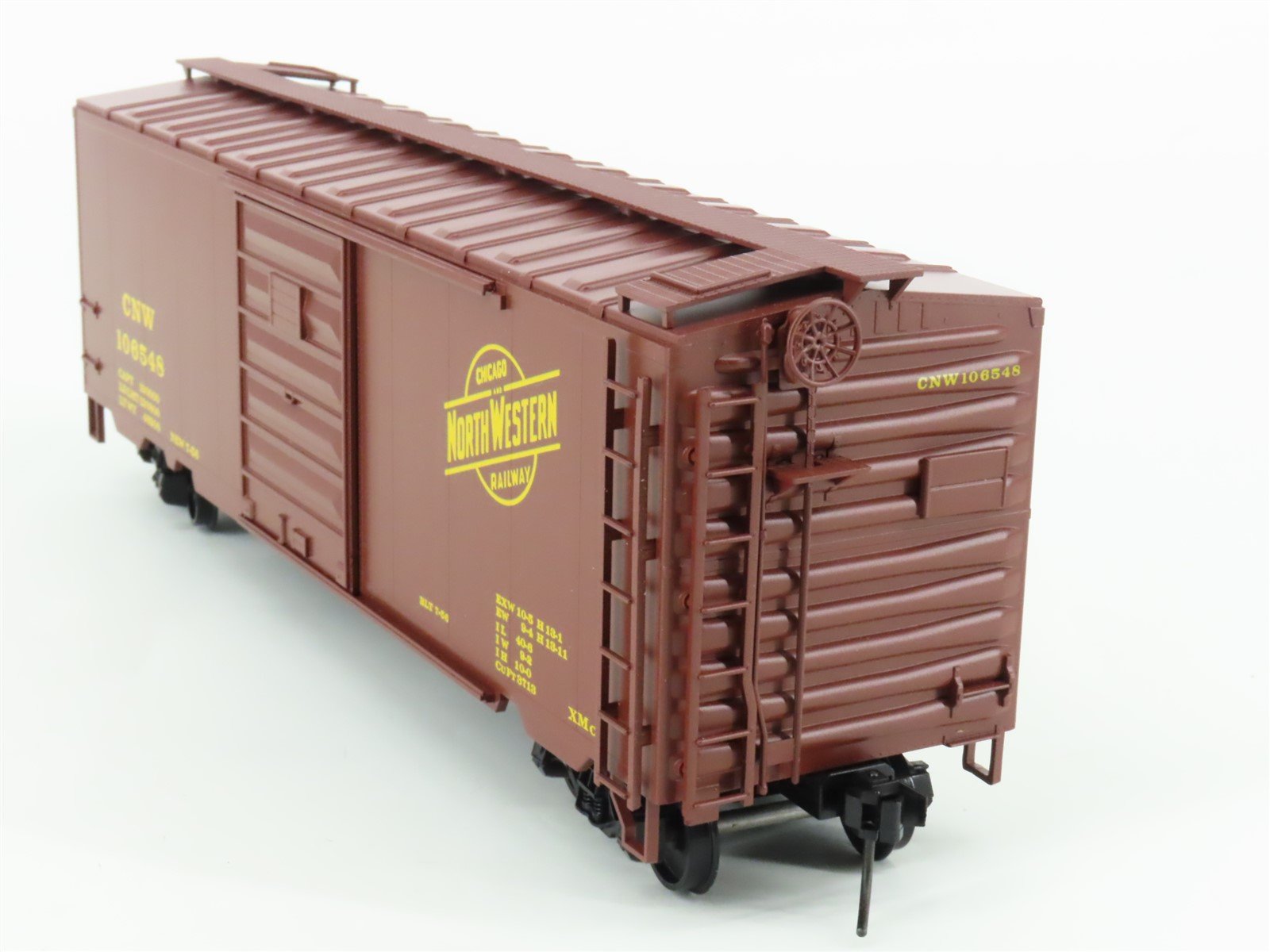 O Scale 2-Rail Quality Craft Models Weaver 3053 CNW Railway 40' Box Car #106548