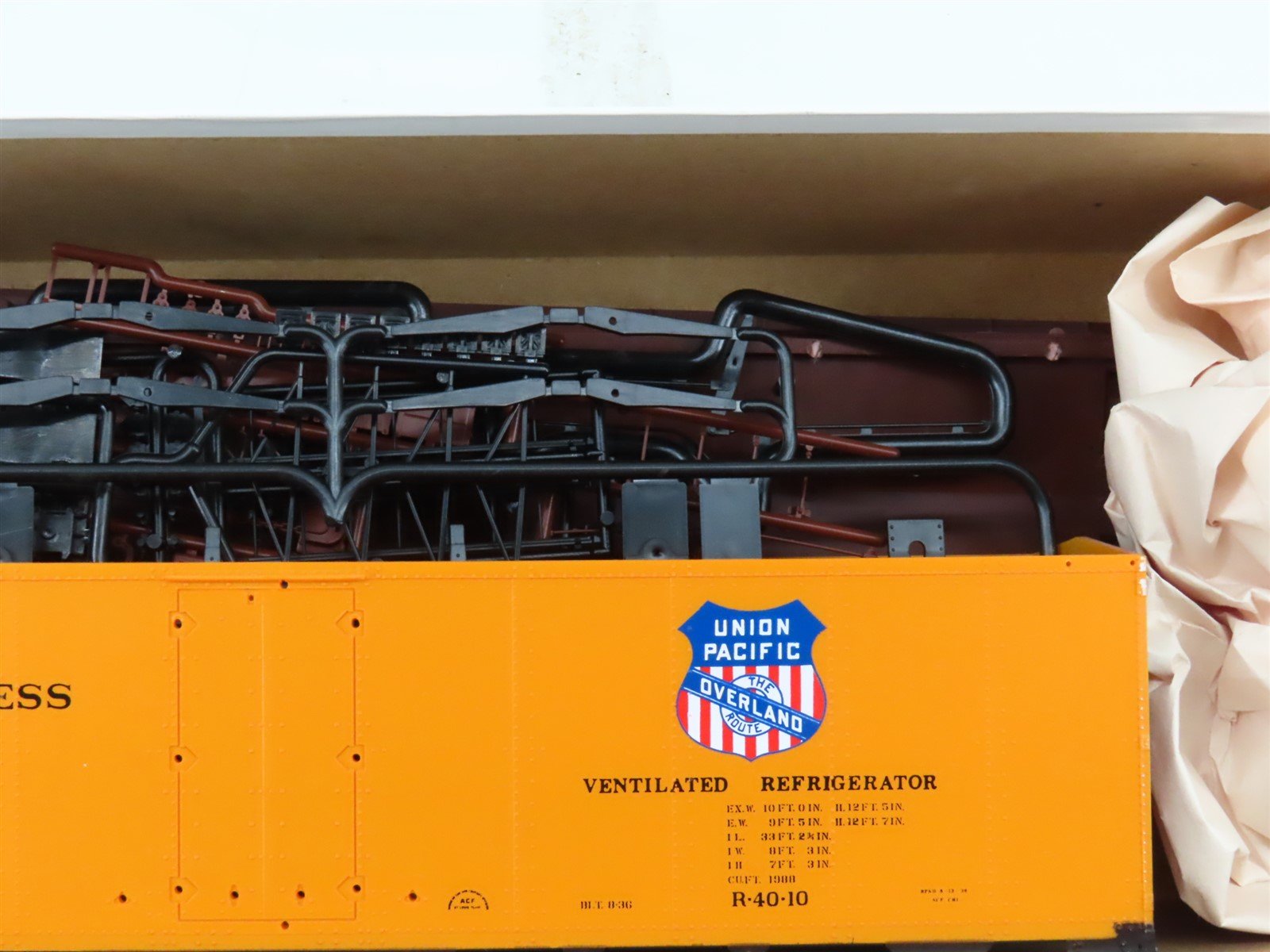 O Scale 2-Rail InterMountain Kit ORPF1671 PFE Pacific Fruit Express Reefer 42671