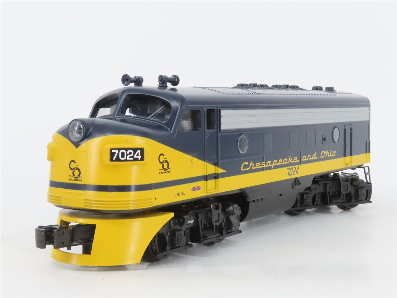 O Gauge 3-Rail Williams F71101 C&O Chesapeake & Ohio E7 A/A Diesel Loco Set