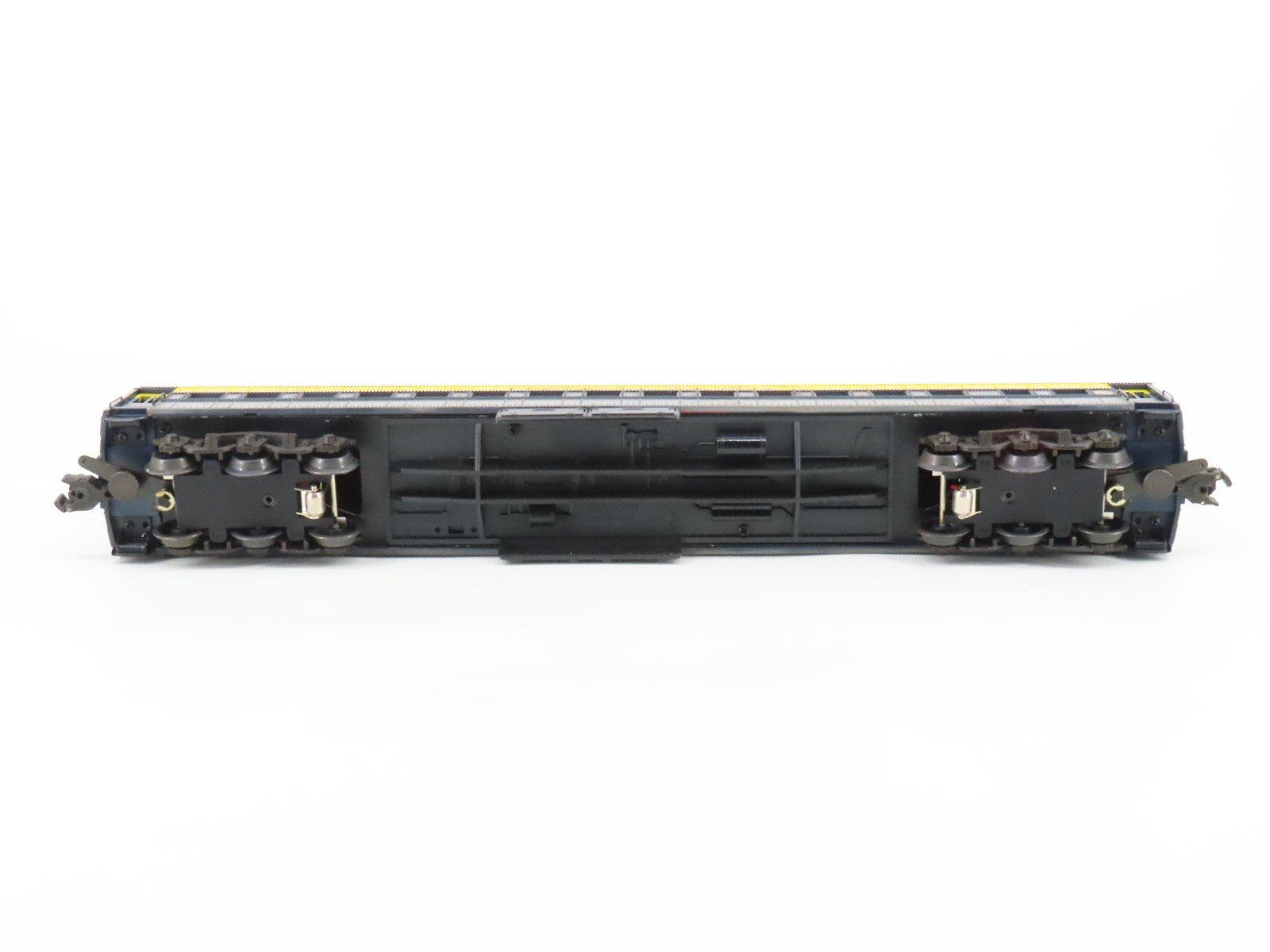 O Gauge 3-Rail K-Line C&O Chesapeake & Ohio Coach Passenger 827 