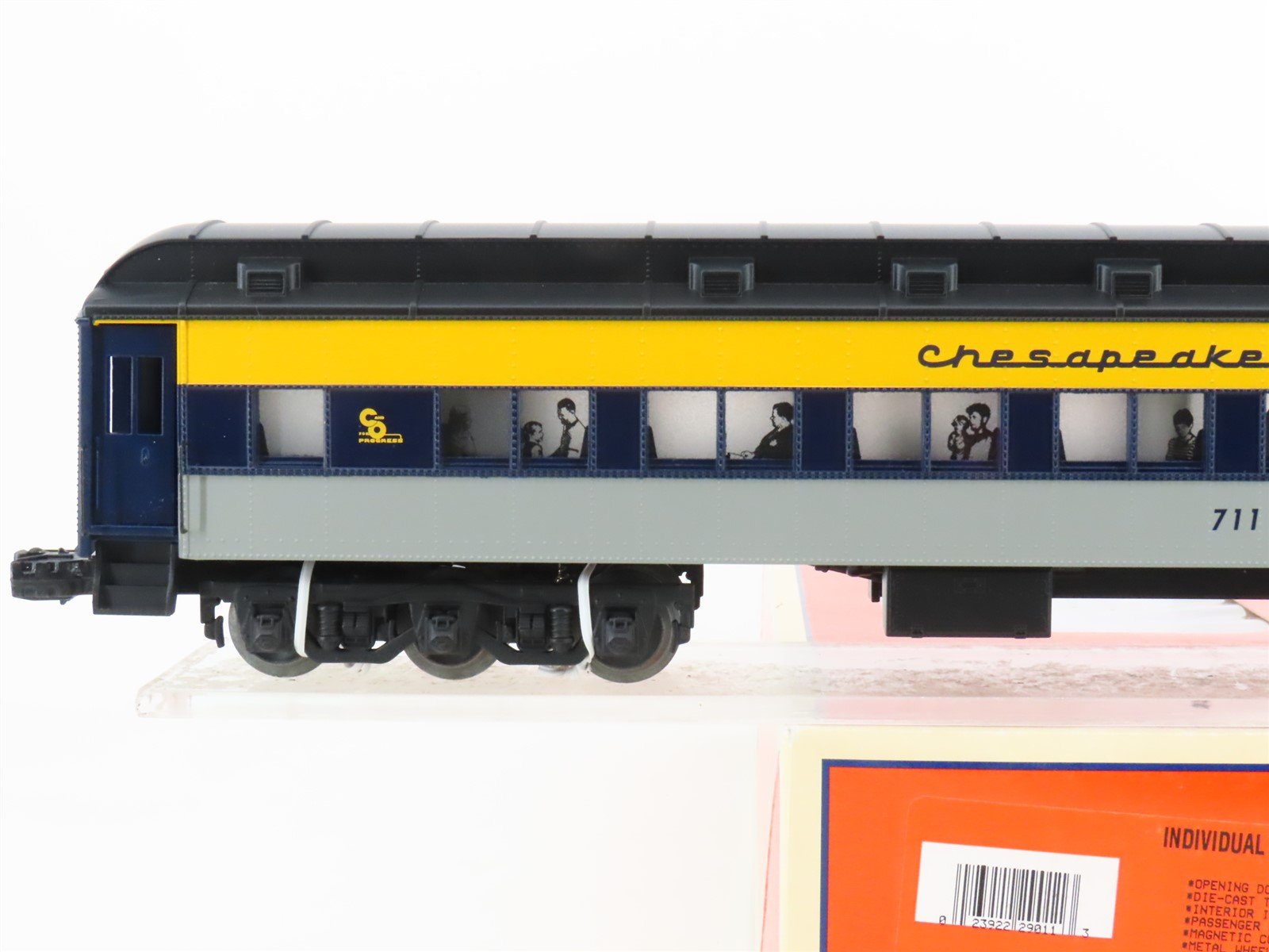 O Gauge 3-Rail Lionel 6-29011 C&O Chesapeake & Ohio Coach Passenger Car #711