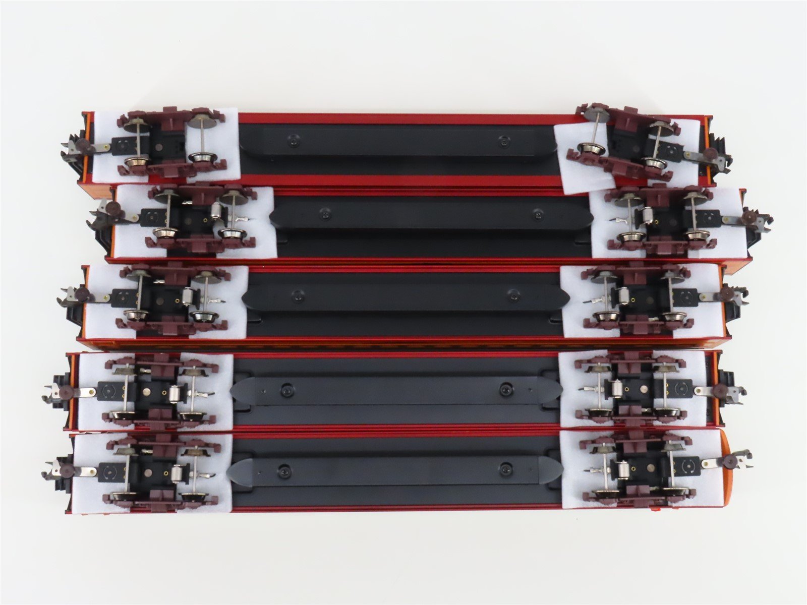 O Gauge 3-Rail Weaver G1231-L MILW Hiawatha Smooth-Side Passenger 5-Car Set