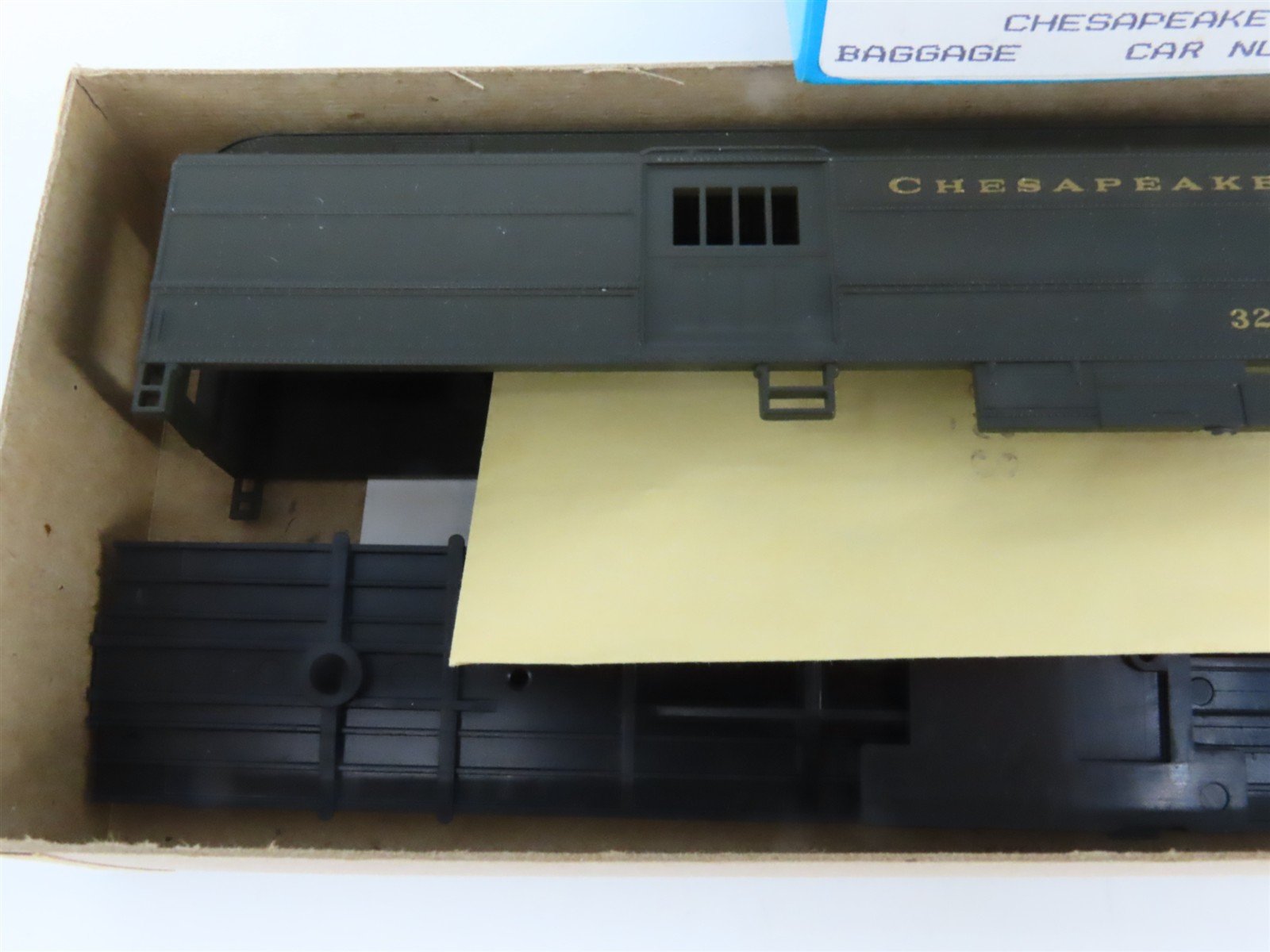 HO Scale Athearn Bev-Bel Kit 5330 C&O Chesapeake & Ohio Baggage Passenger #322