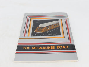 The Story Of The Hiawatha, First Of The Speedliners by Charles H. Bilty Â©1985 SC