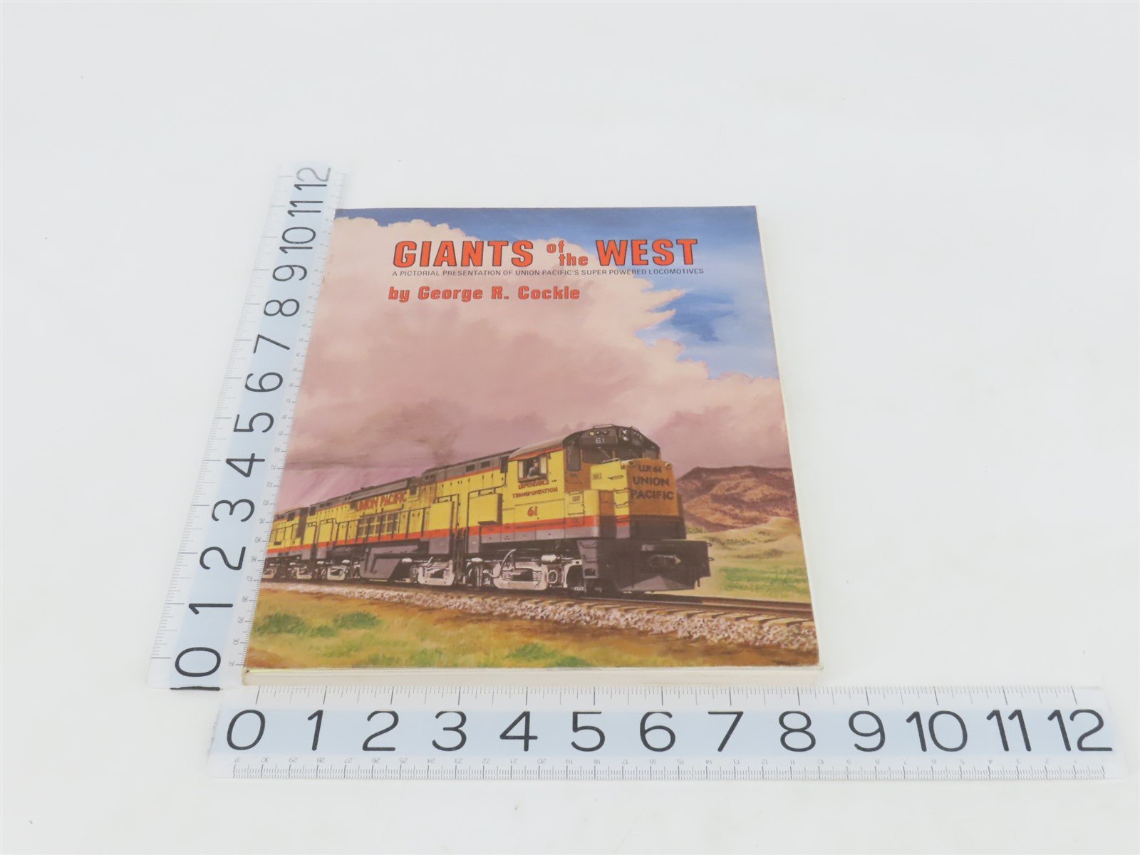 Giants of the West by George R. Cockle Â©1981 SC Book