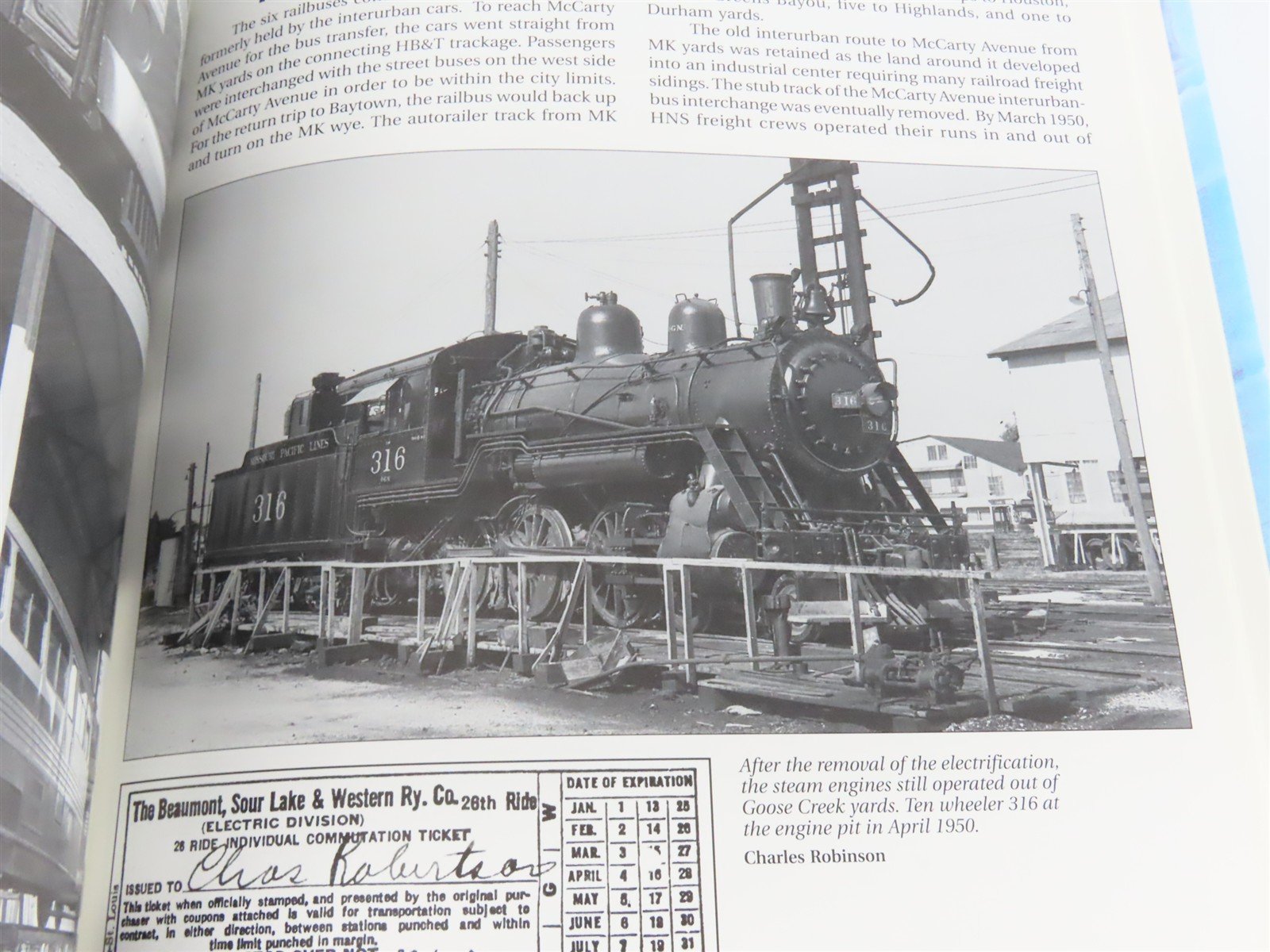 Houston North Shore Railway by Robinson & DeVerter Â©2000 HC Book