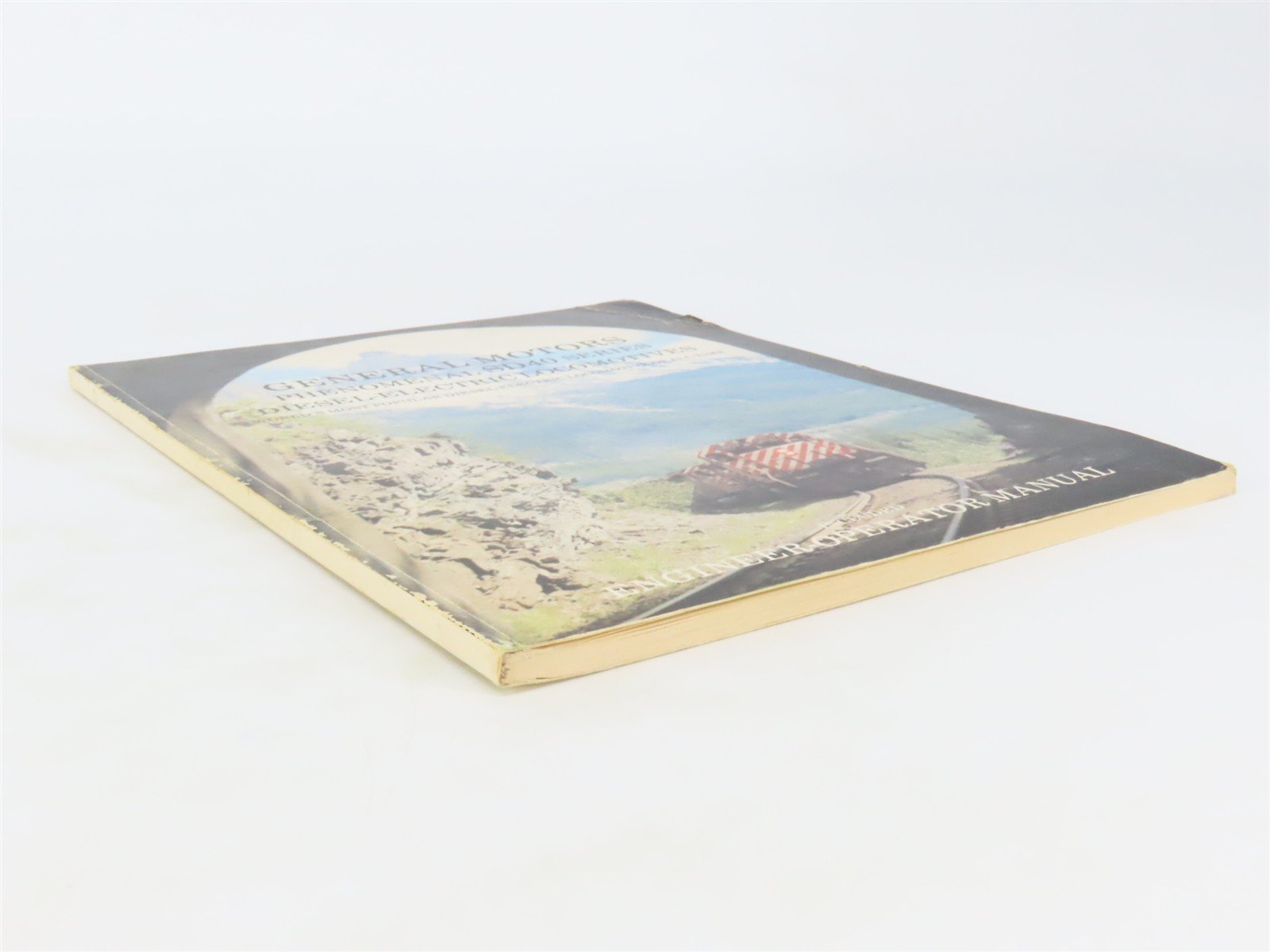 General Motors Phenomenal SD40 Series Diesel-Electric Locomotives Â©1980 SC Book