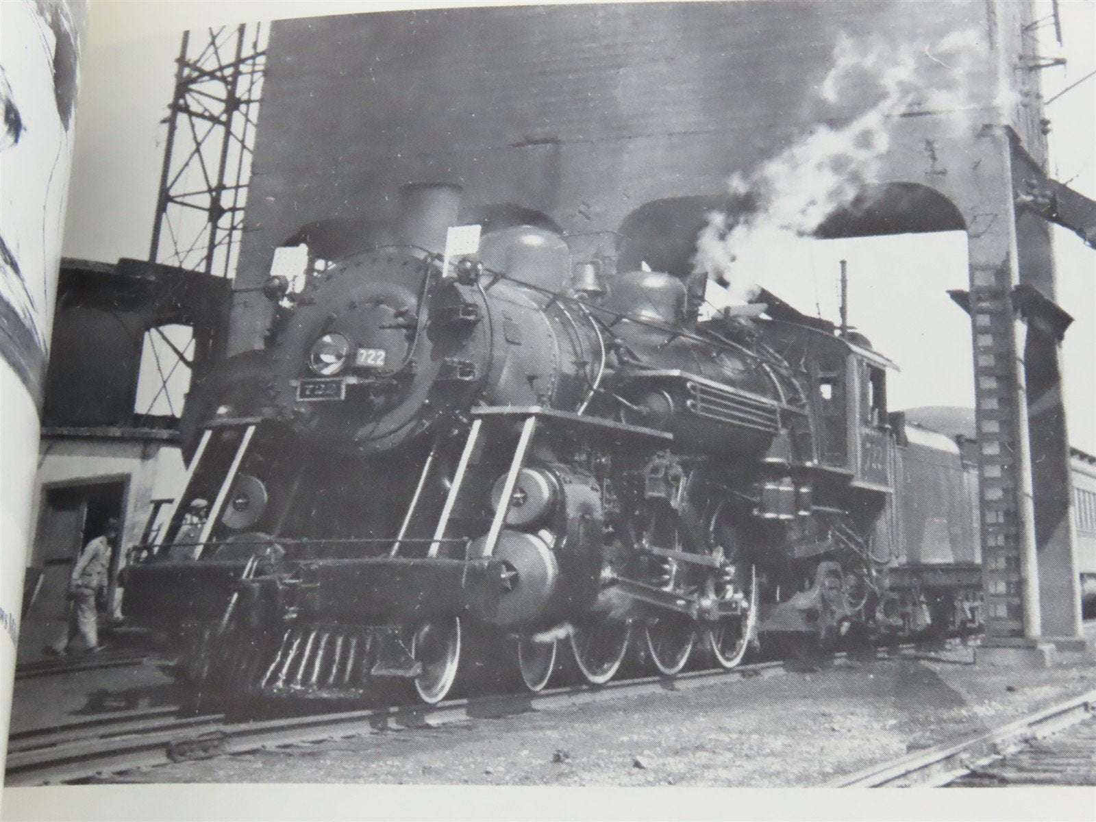Chesapeake & Ohio: Superpower to Diesels by Thomas W. Dixon, Jr. Â©1984 SC Book