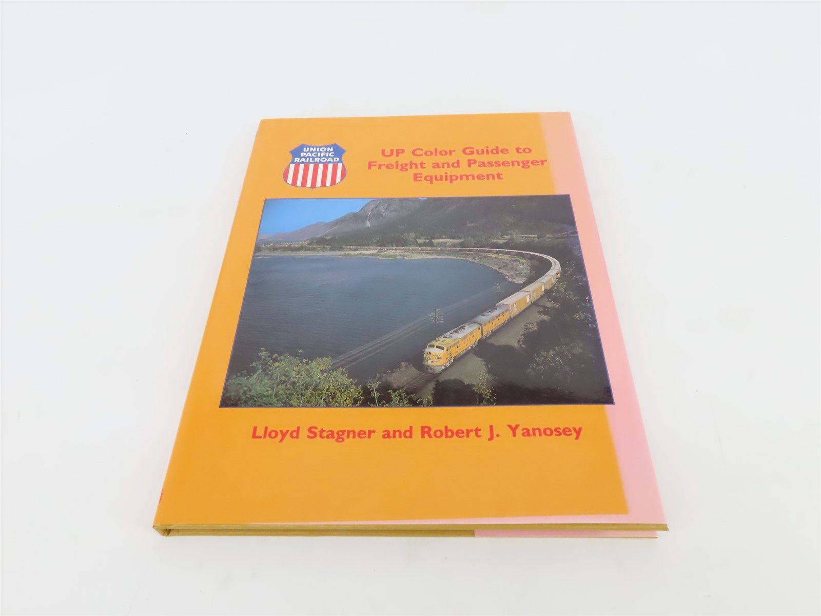 Morning Sun: UP Color Guide to Freight & Passenger Equipment Â©1993 HC Book