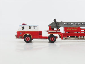 1:50 Scale Lionel 51801 Die-Cast American La France Fire Dept Ladder Truck