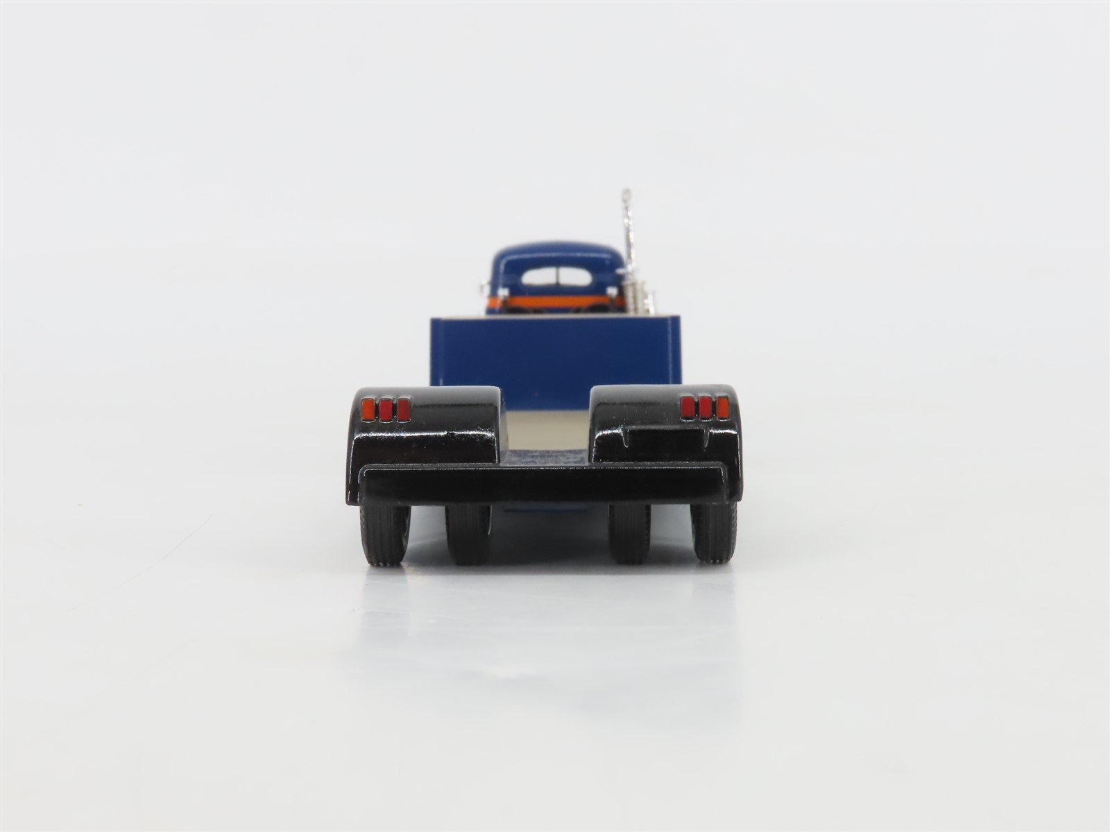 1:50 Scale Lionel US52311 Lionelville Die-Cast MACK B Lowboy w/Luffing Shovel