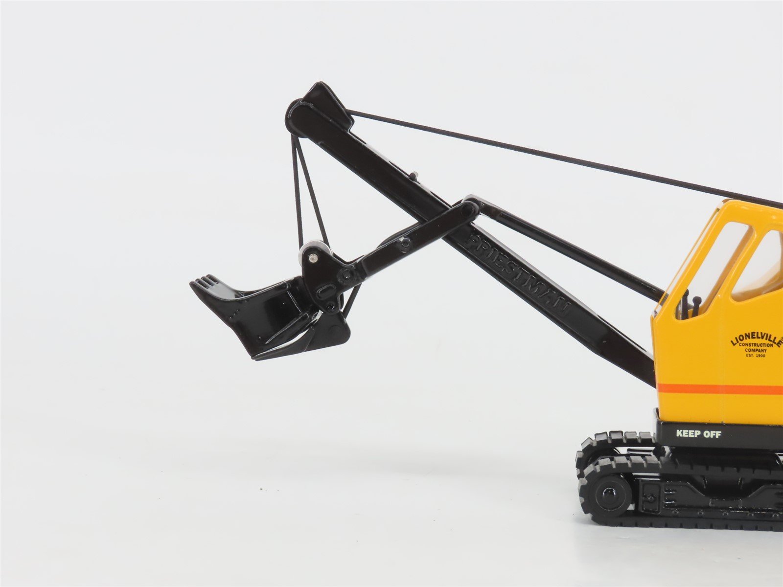 1:50 Scale Lionel US52311 Lionelville Die-Cast MACK B Lowboy w/Luffing Shovel
