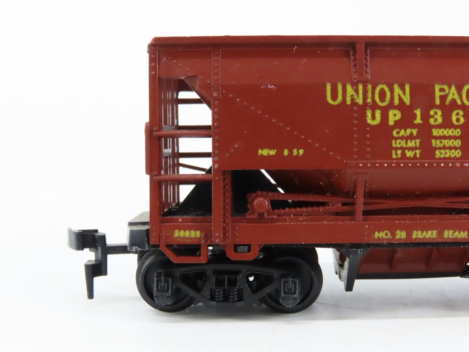 HO Scale AHM UP Union Pacific Railroad Ore Car #1369