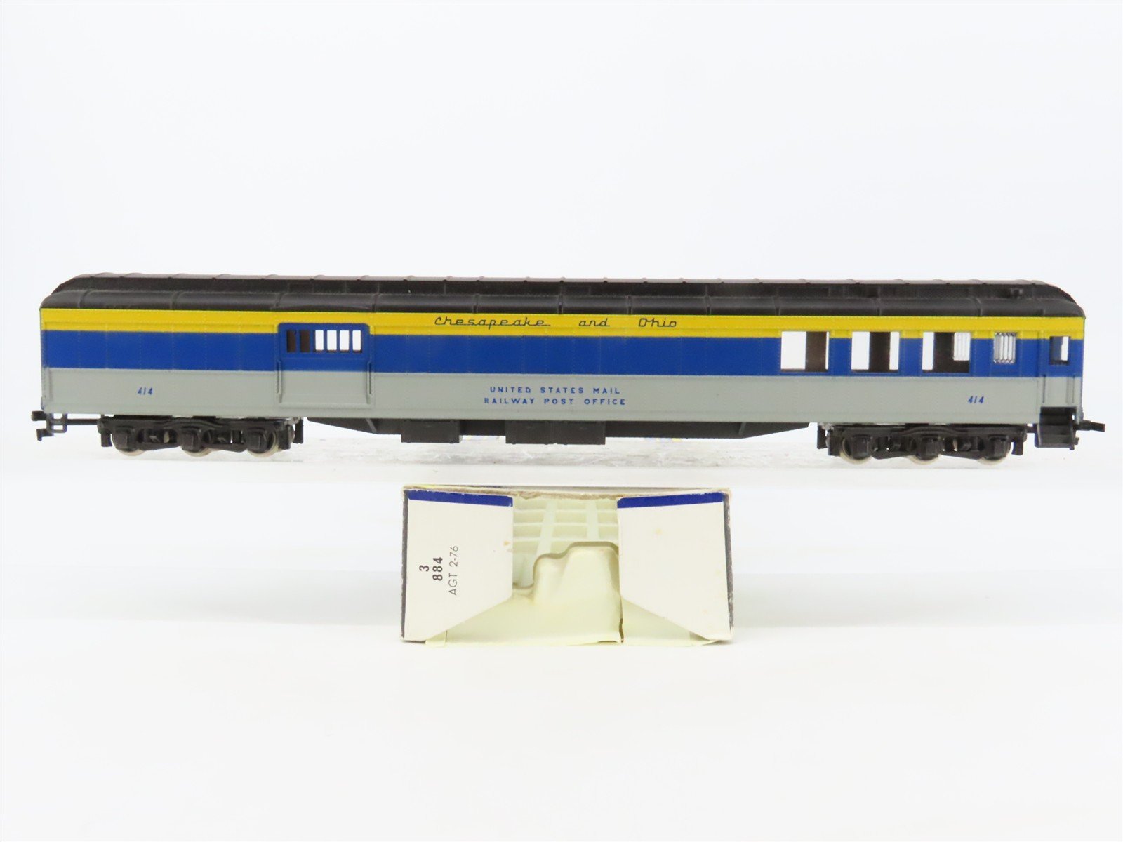 HO Scale AHM/Rivarossi C&O Chesapeake & Ohio RPO/Baggage Passenger #414