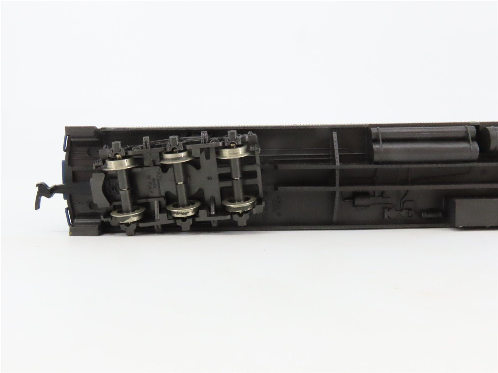 HO Scale AHM/Rivarossi C&O Chesapeake & Ohio RPO/Baggage Passenger #414