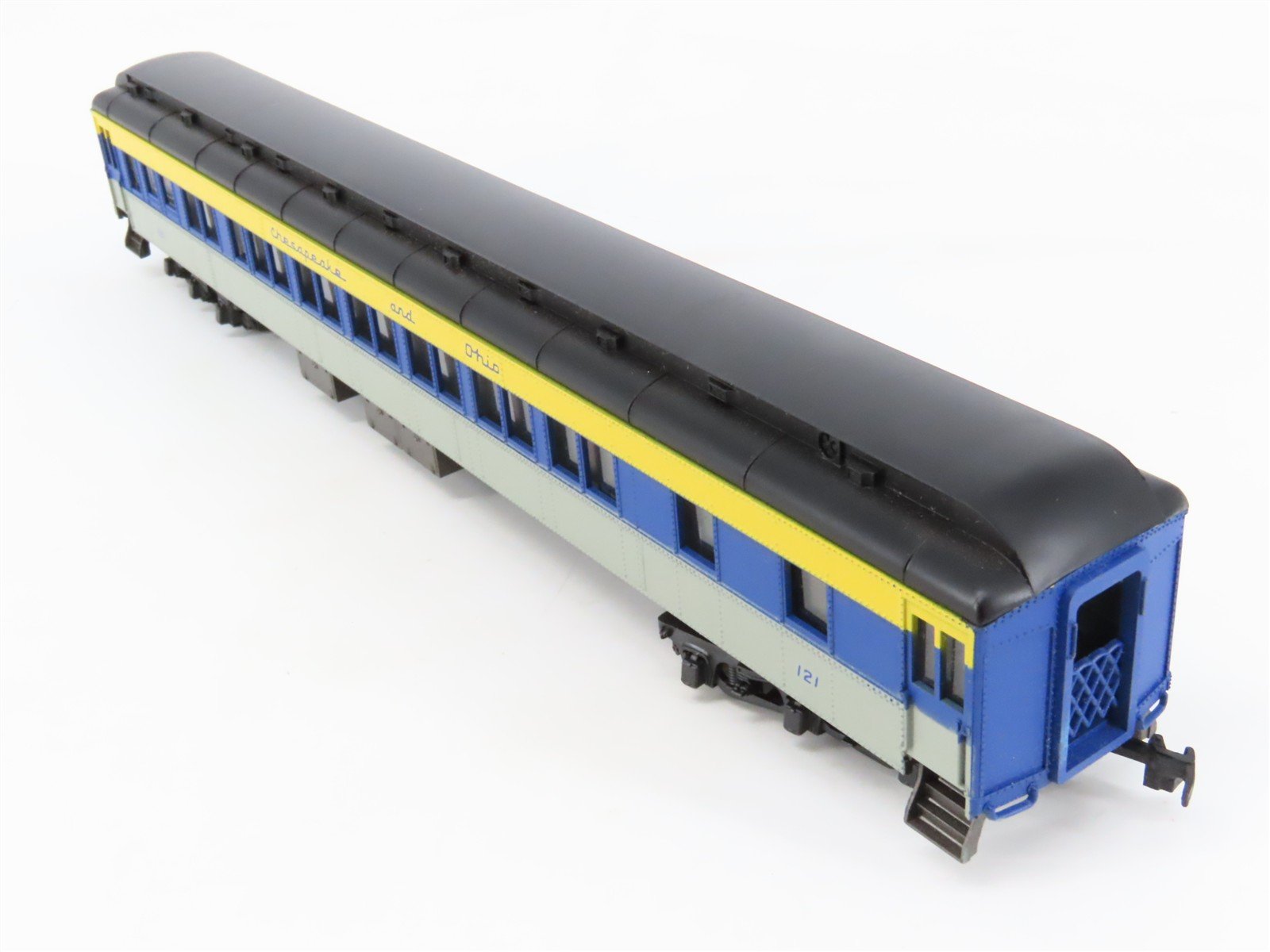 HO Scale AHM/Rivarossi 6201-C C&O Chesapeake & Ohio 1920 Pullman Passenger #121