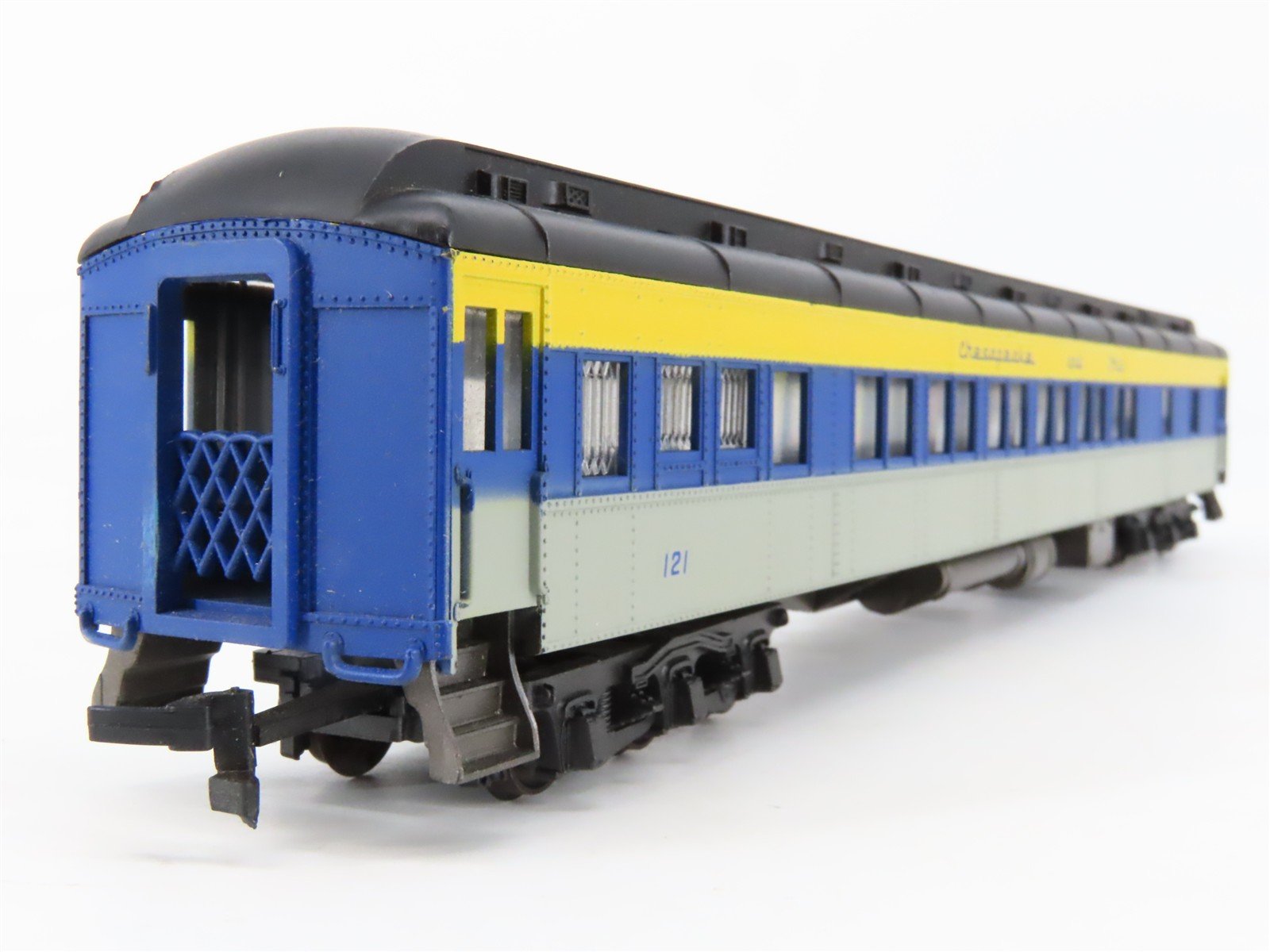 HO Scale AHM/Rivarossi 6201-C C&O Chesapeake & Ohio 1920 Pullman Passenger #121