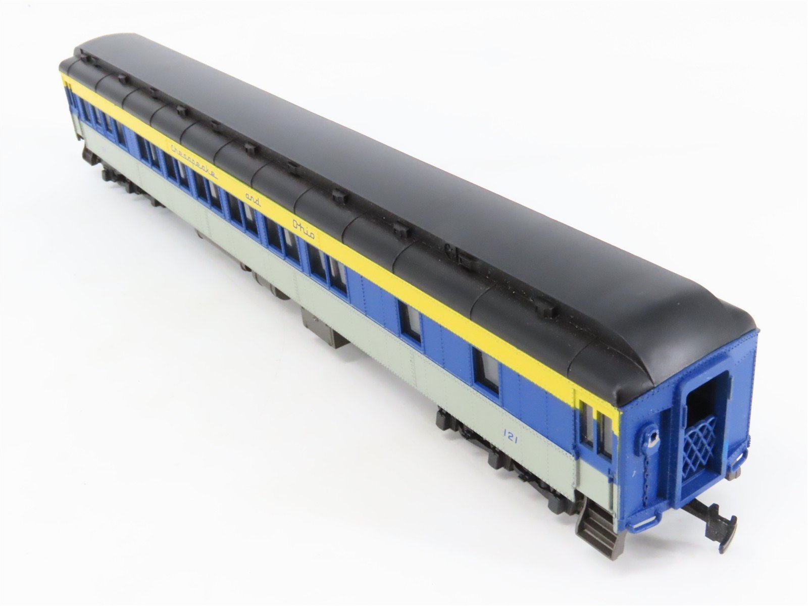 HO Scale AHM/Rivarossi 6201-C C&O Chesapeake & Ohio 1920 Pullman Passenger #121