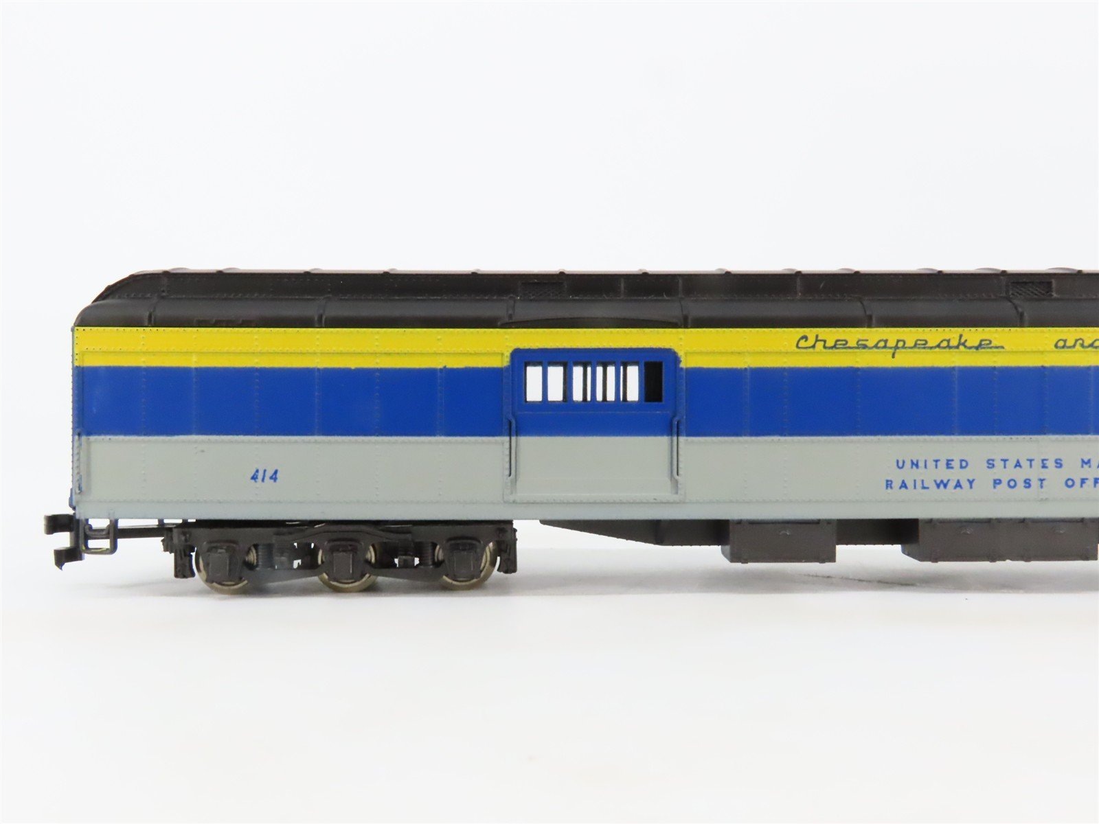 HO Scale AHM/Rivarossi C&O Chesapeake & Ohio RPO/Baggage Passenger #414