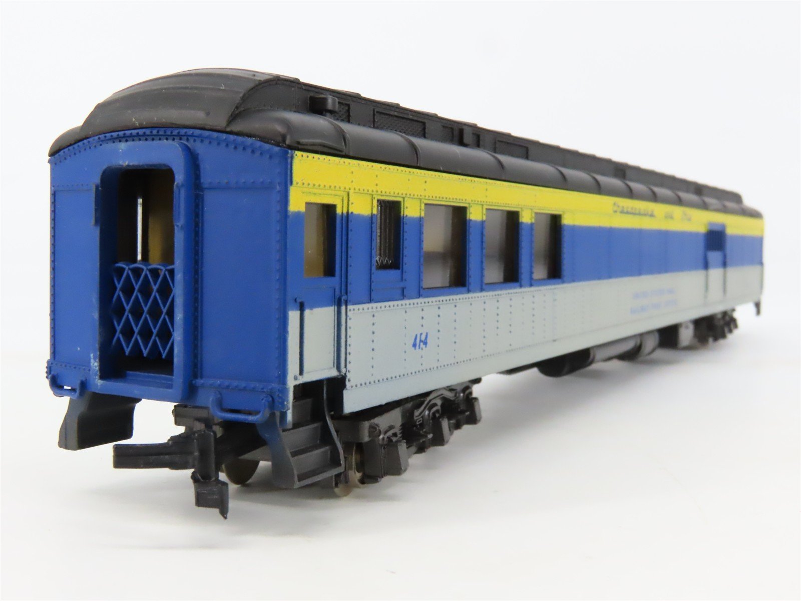 HO Scale AHM/Rivarossi C&O Chesapeake & Ohio RPO/Baggage Passenger #414
