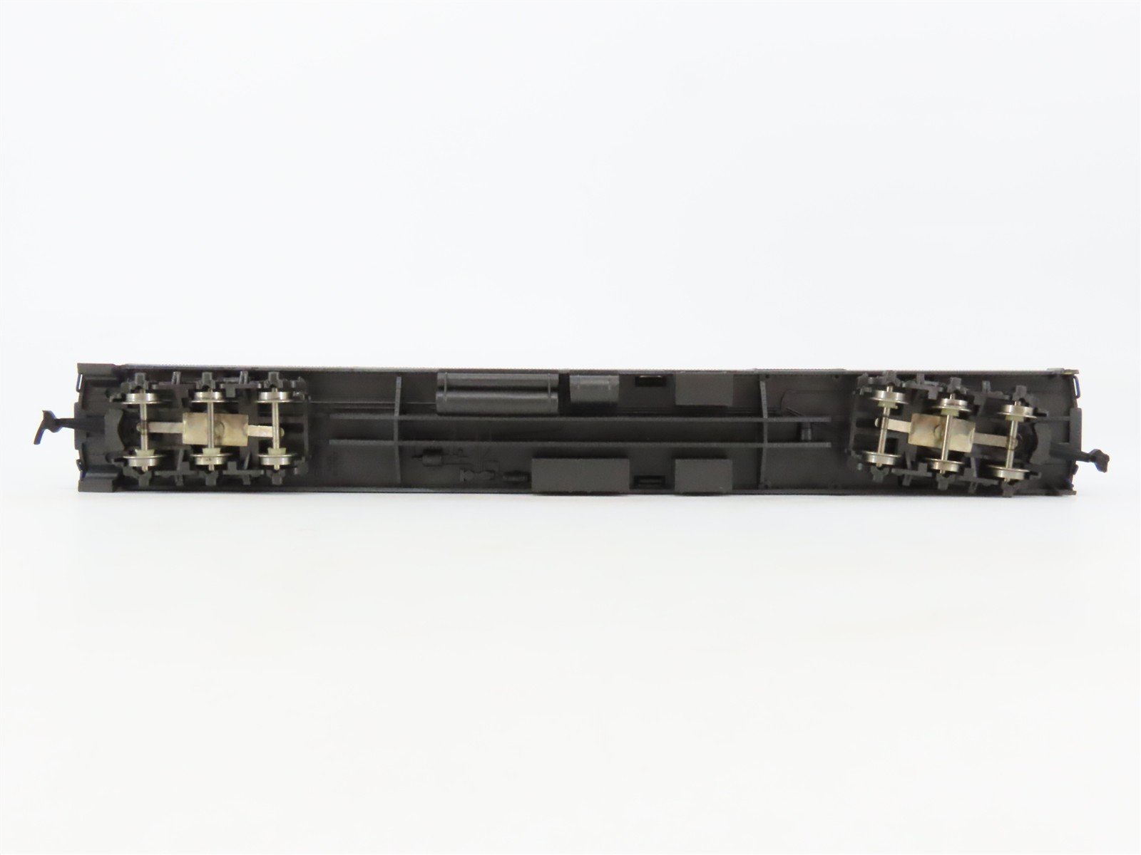 HO Scale AHM/Rivarossi C&O Chesapeake & Ohio RPO/Baggage Passenger #414