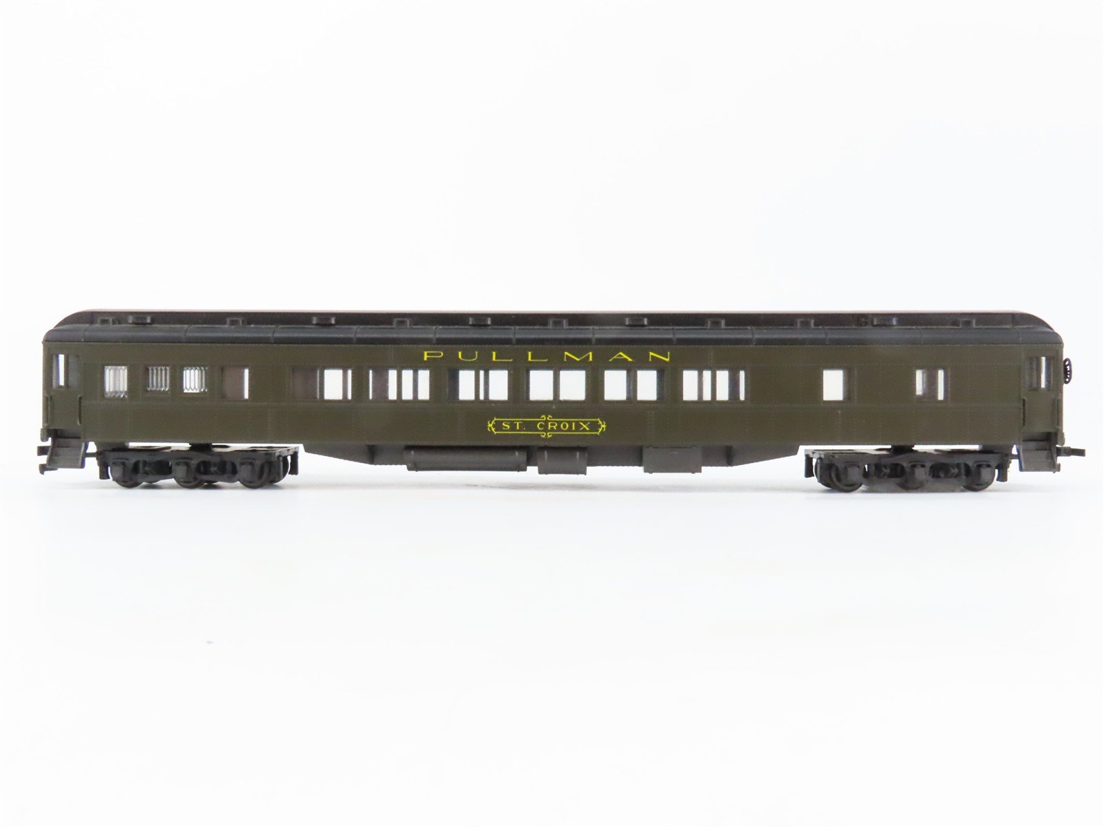 HO Scale AHM/Rivarossi Pullman Passenger Car 