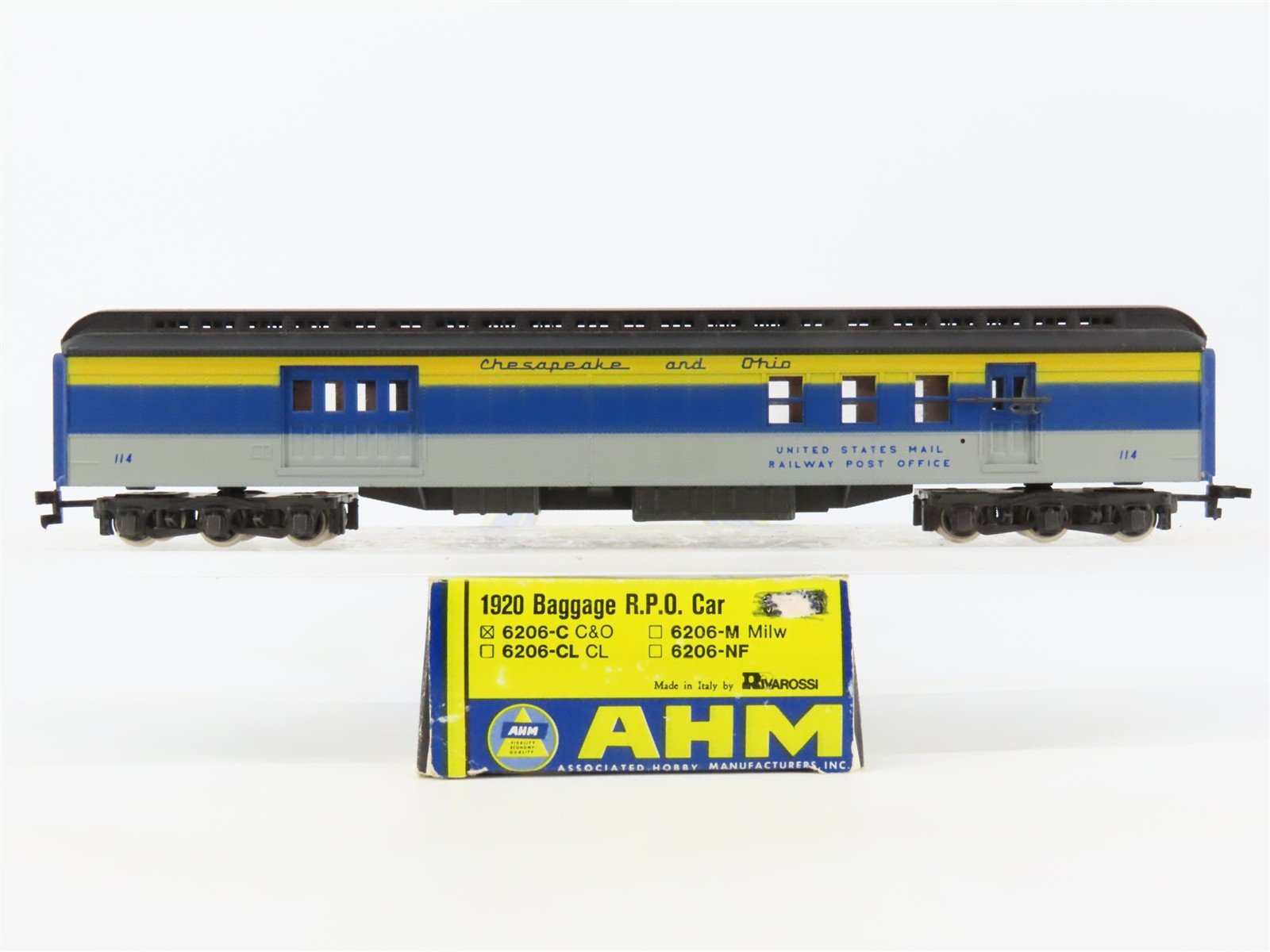 HO AHM/Rivarossi 6206-C C&O Chesapeake & Ohio 1920 Baggage/RPO Passenger #114