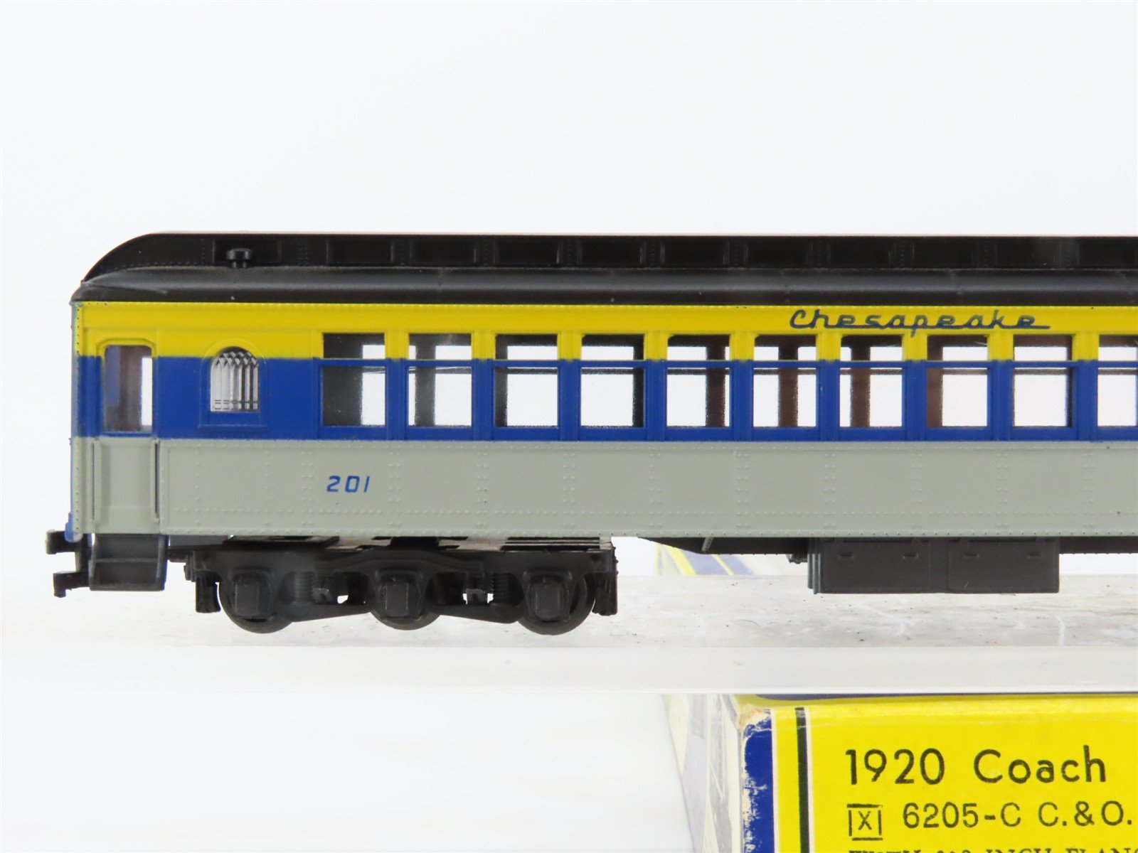 HO Scale AHM/Rivarossi 6205-C C&O Chesapeake & Ohio 1920 Coach Passenger #201