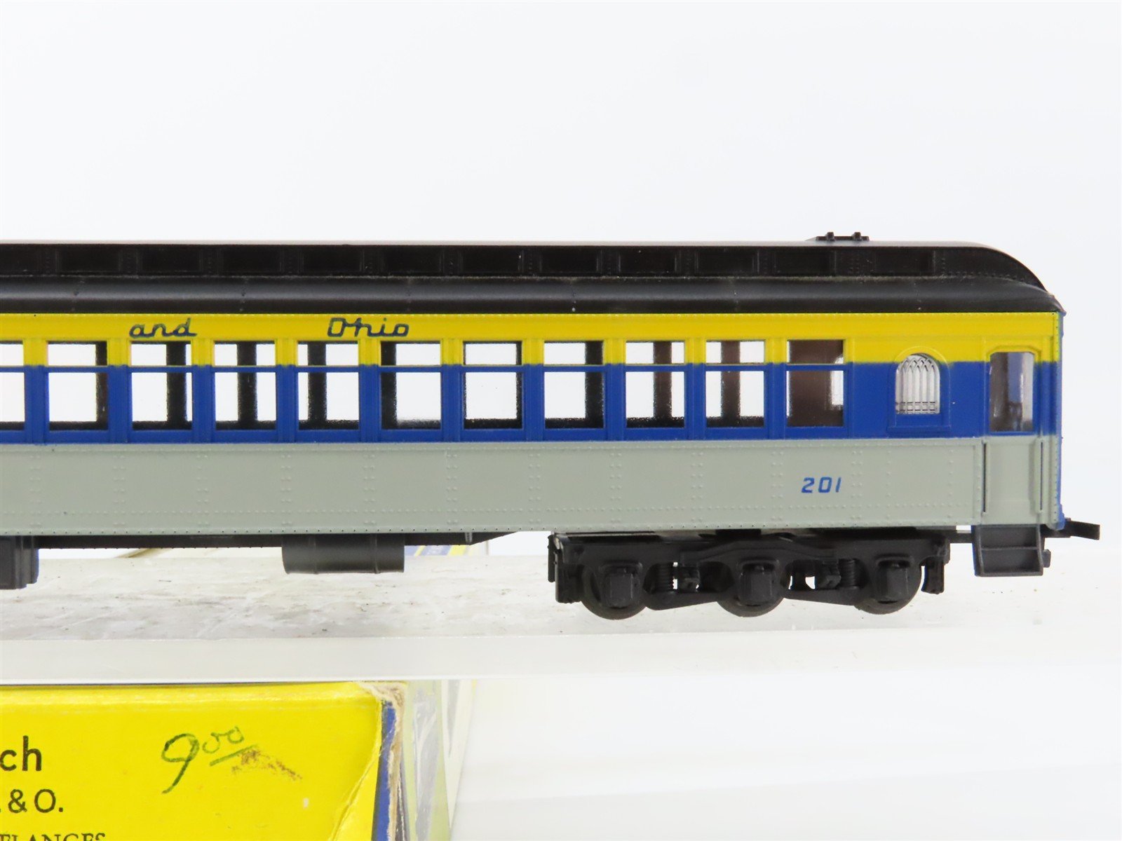 HO Scale AHM/Rivarossi 6205-C C&O Chesapeake & Ohio 1920 Coach Passenger #201