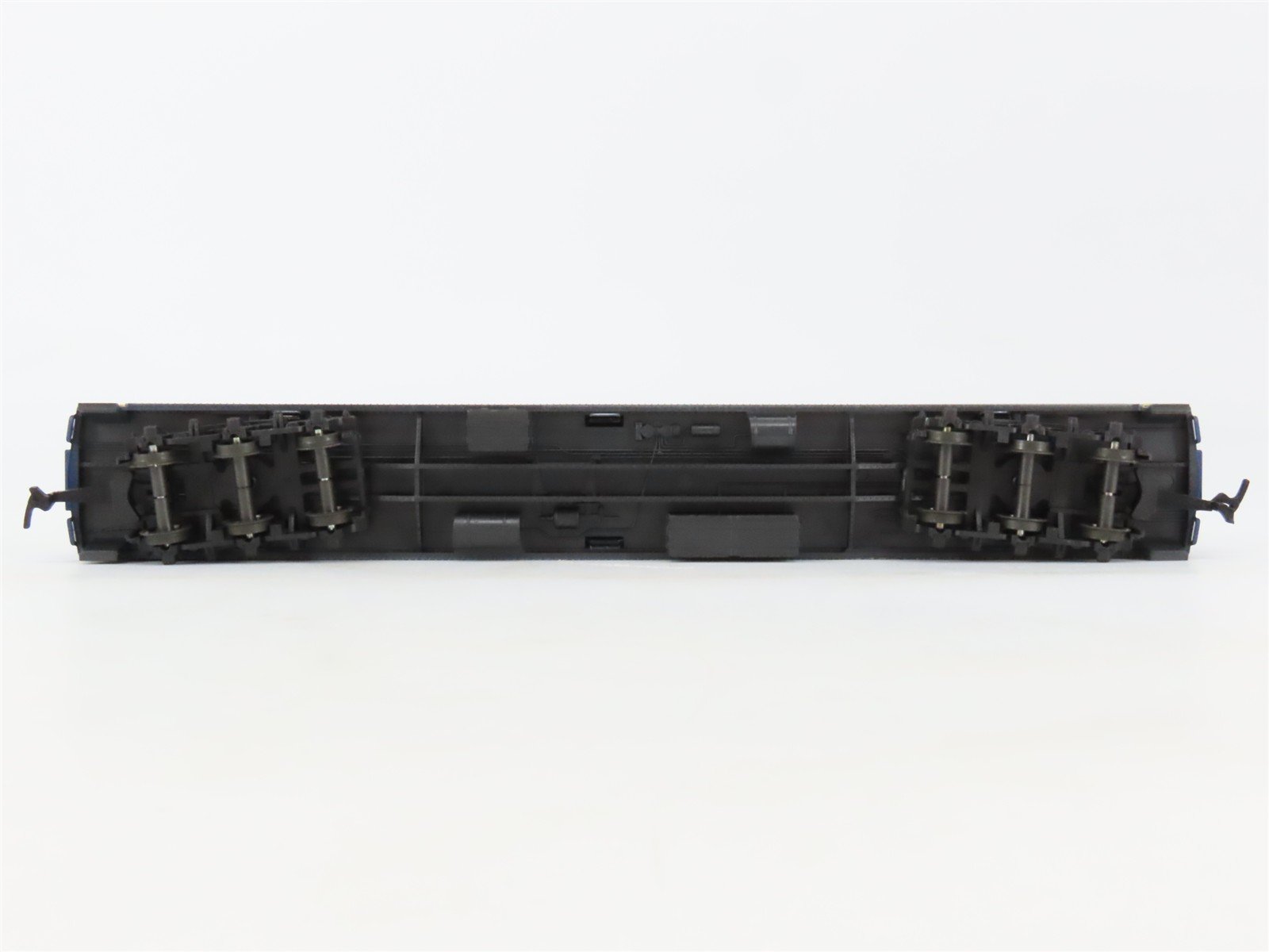 HO Scale AHM/Rivarossi 6205-C C&O Chesapeake & Ohio 1920 Coach Passenger #201
