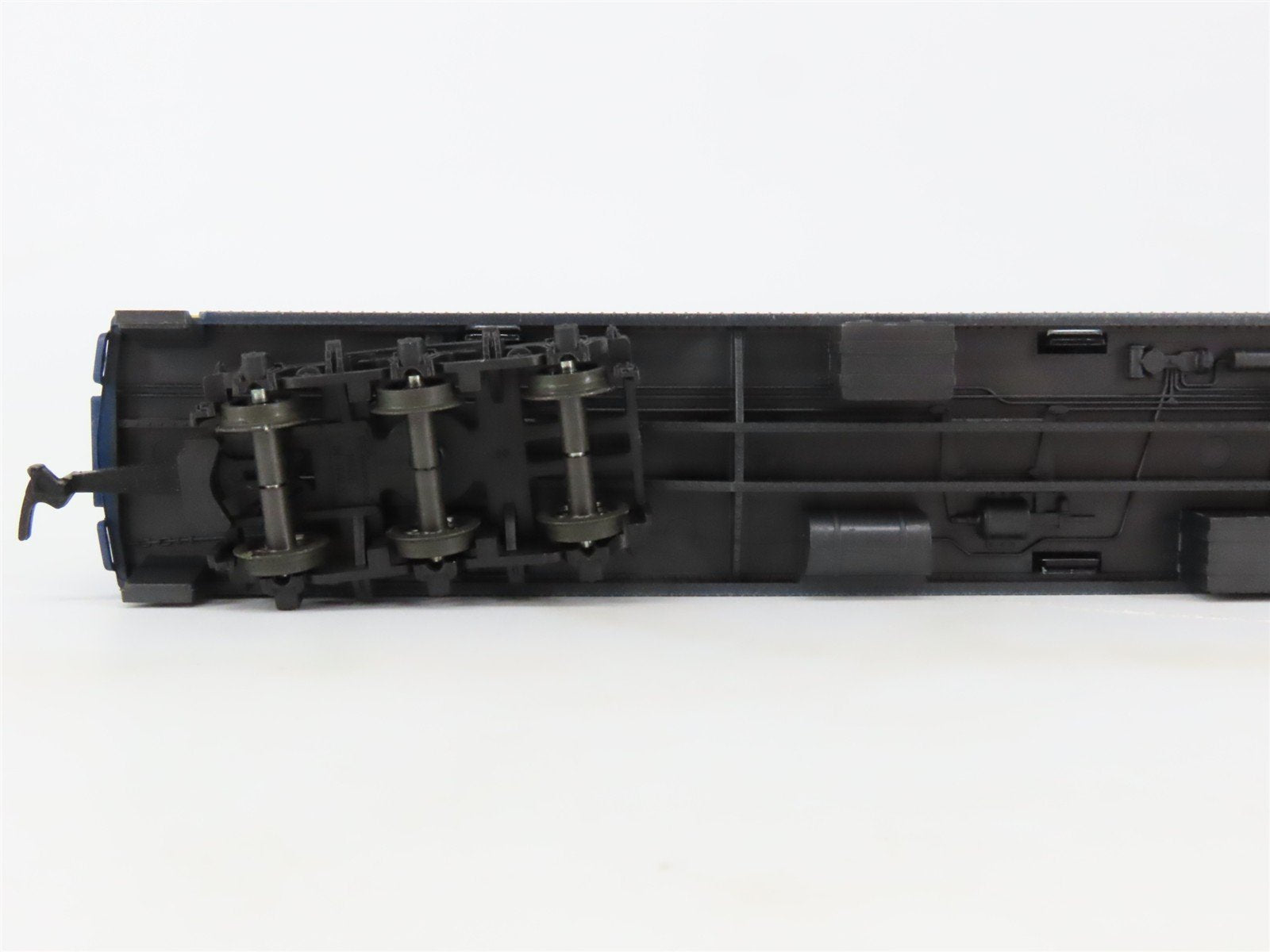 HO Scale AHM/Rivarossi 6205-C C&O Chesapeake & Ohio 1920 Coach Passenger #201
