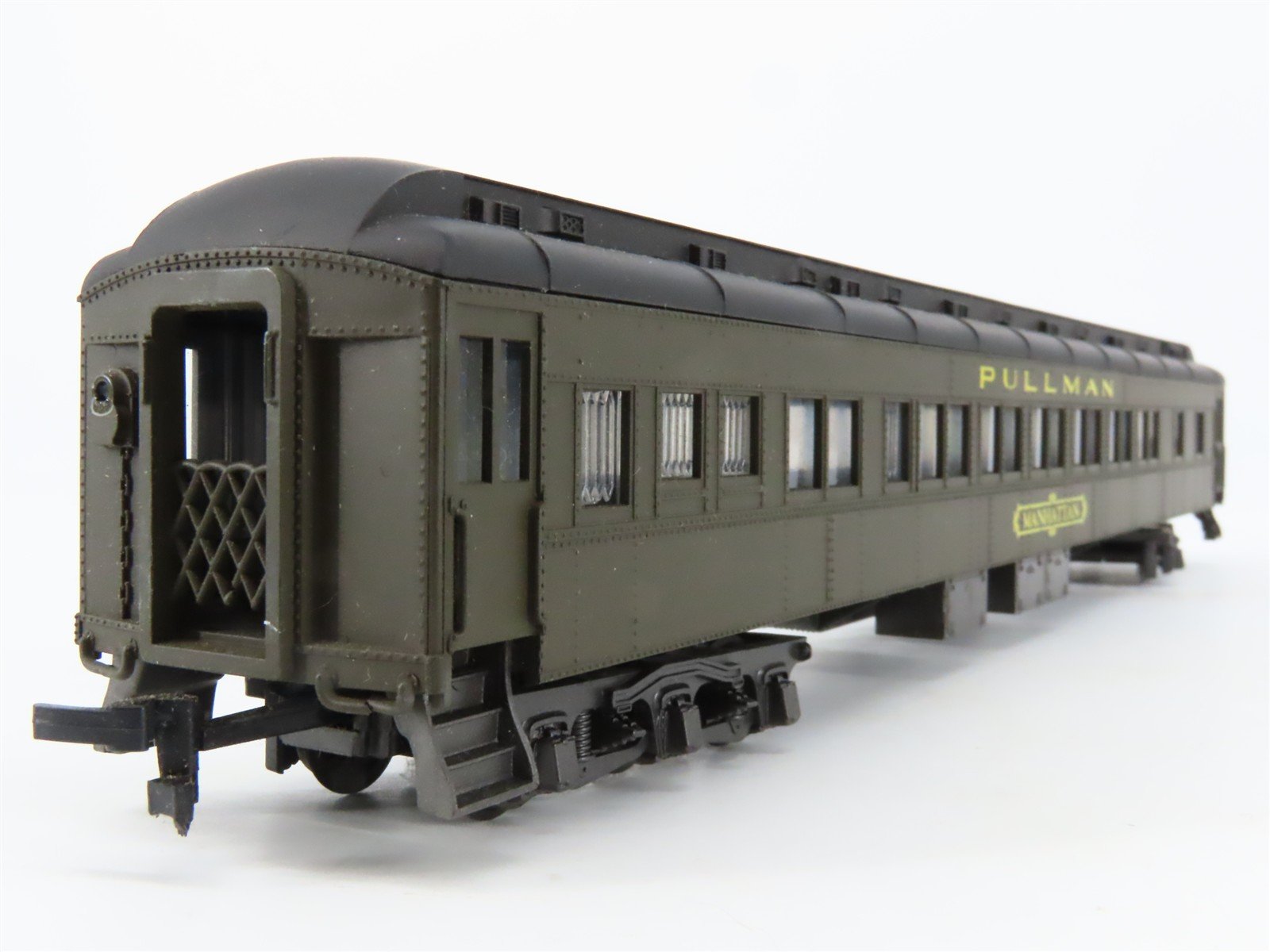 HO Scale AHM/Rivarossi 6201-SF ATSF Santa Fe Pullman Passenger Car 