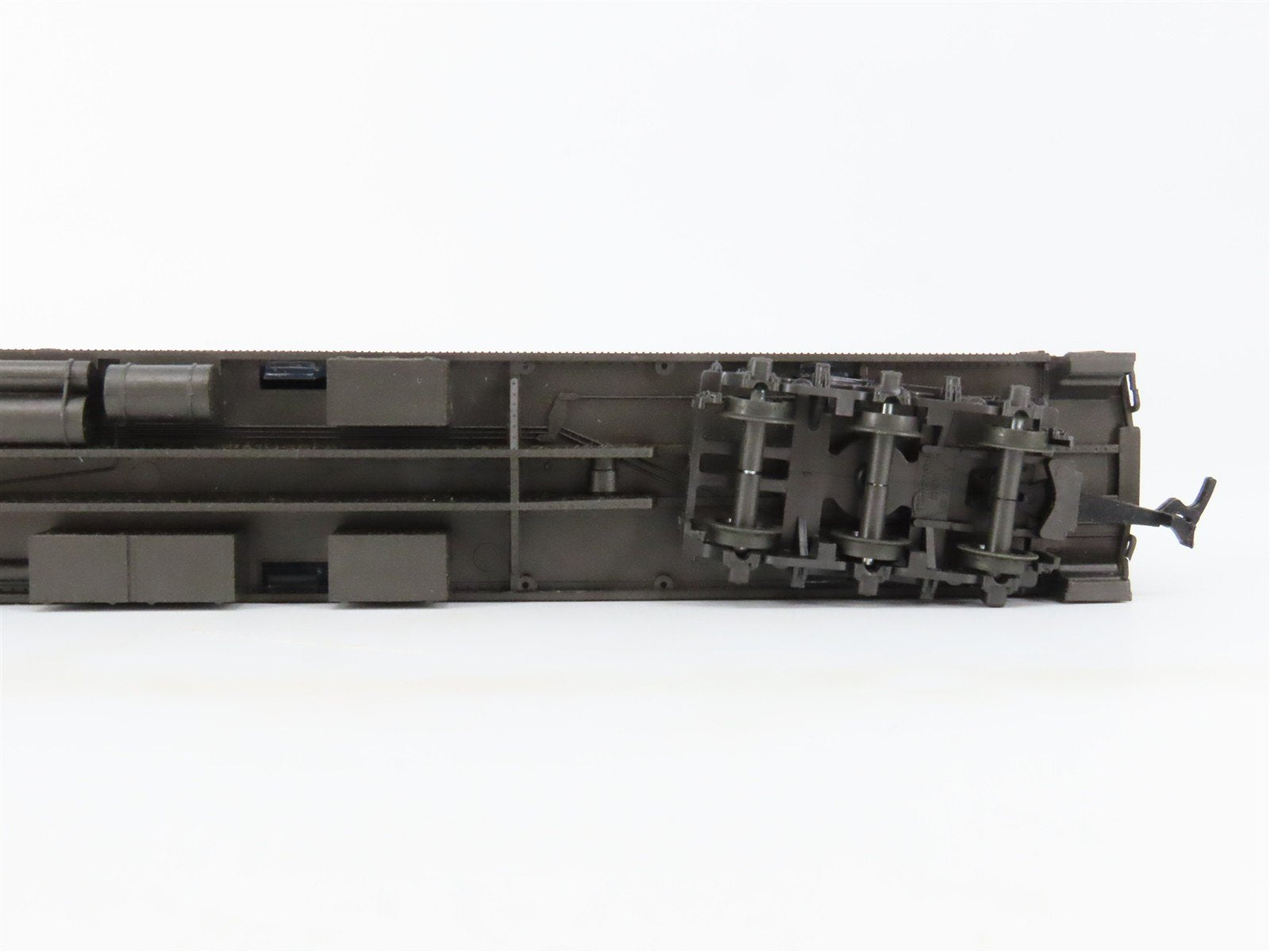 HO Scale AHM/Rivarossi 6201-SF ATSF Santa Fe Pullman Passenger Car 