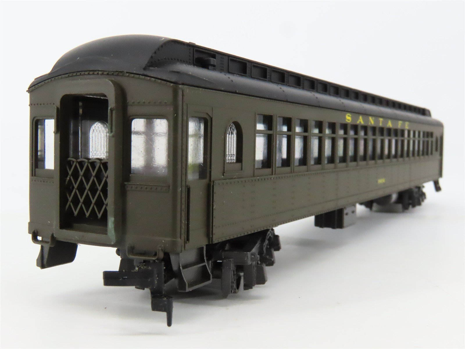 HO Scale AHM/Rivarossi 6205-SF ATSF Santa Fe 1920 Coach Passenger Car #1464