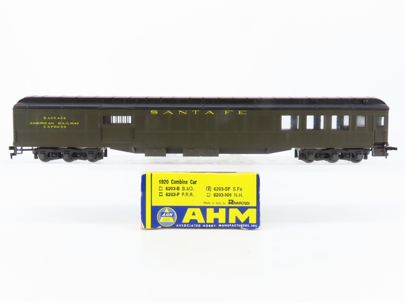 HO Scale AHM/Rivarossi 6203-SF ATSF Santa Fe 1920 Combine Passenger Car No#