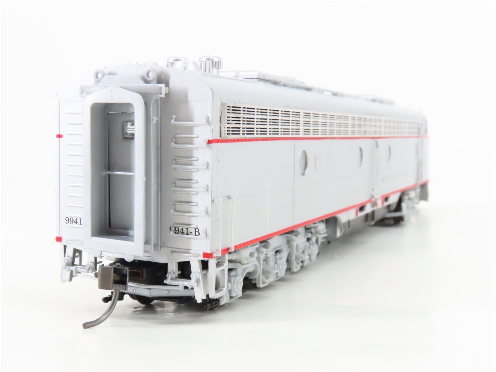 HO Scale Life-Like CBQ Burlington E8A Diesel Locomotive #9941B