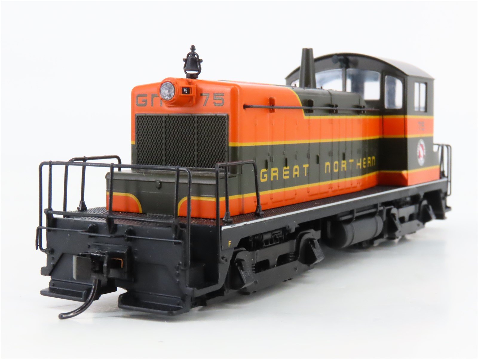 HO Scale Walthers GN Great Northern SW1 Diesel Locomotive #75