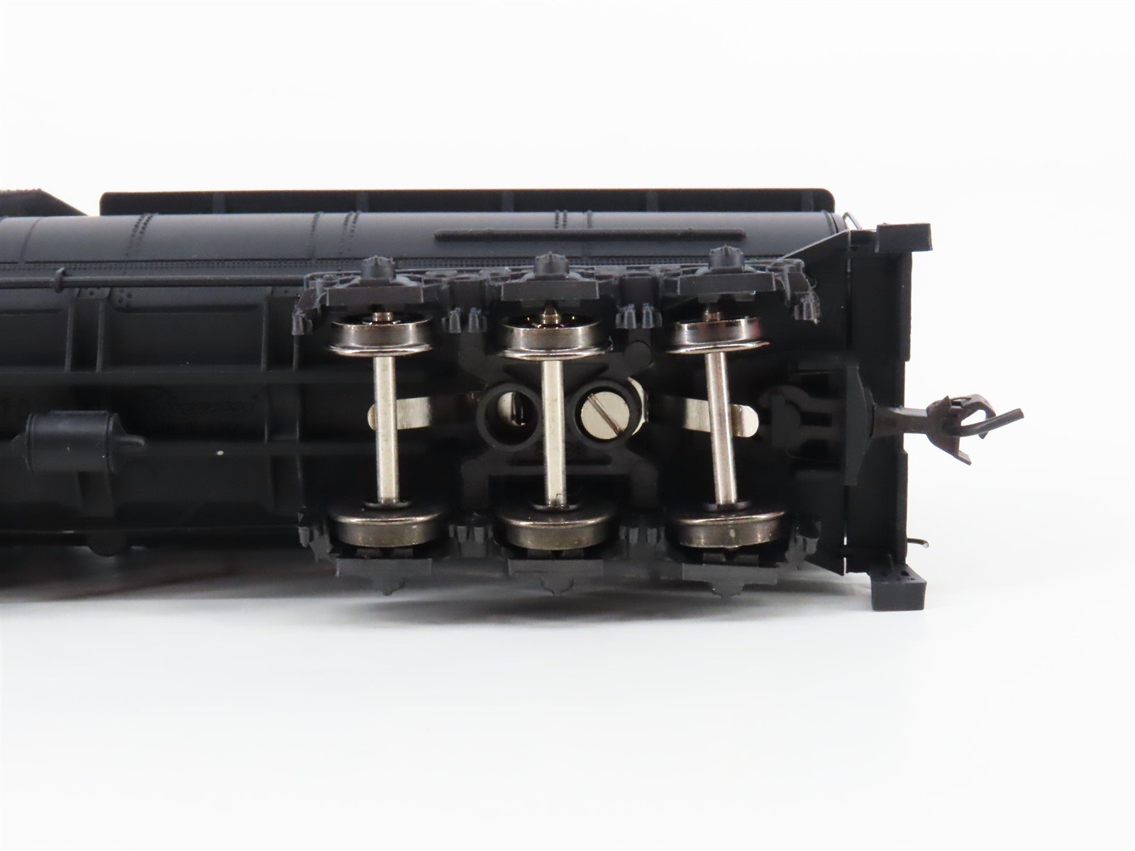 HO Scale Rivarossi 5411 GN Great Northern 2-8-2 Steam Locomotive #3385