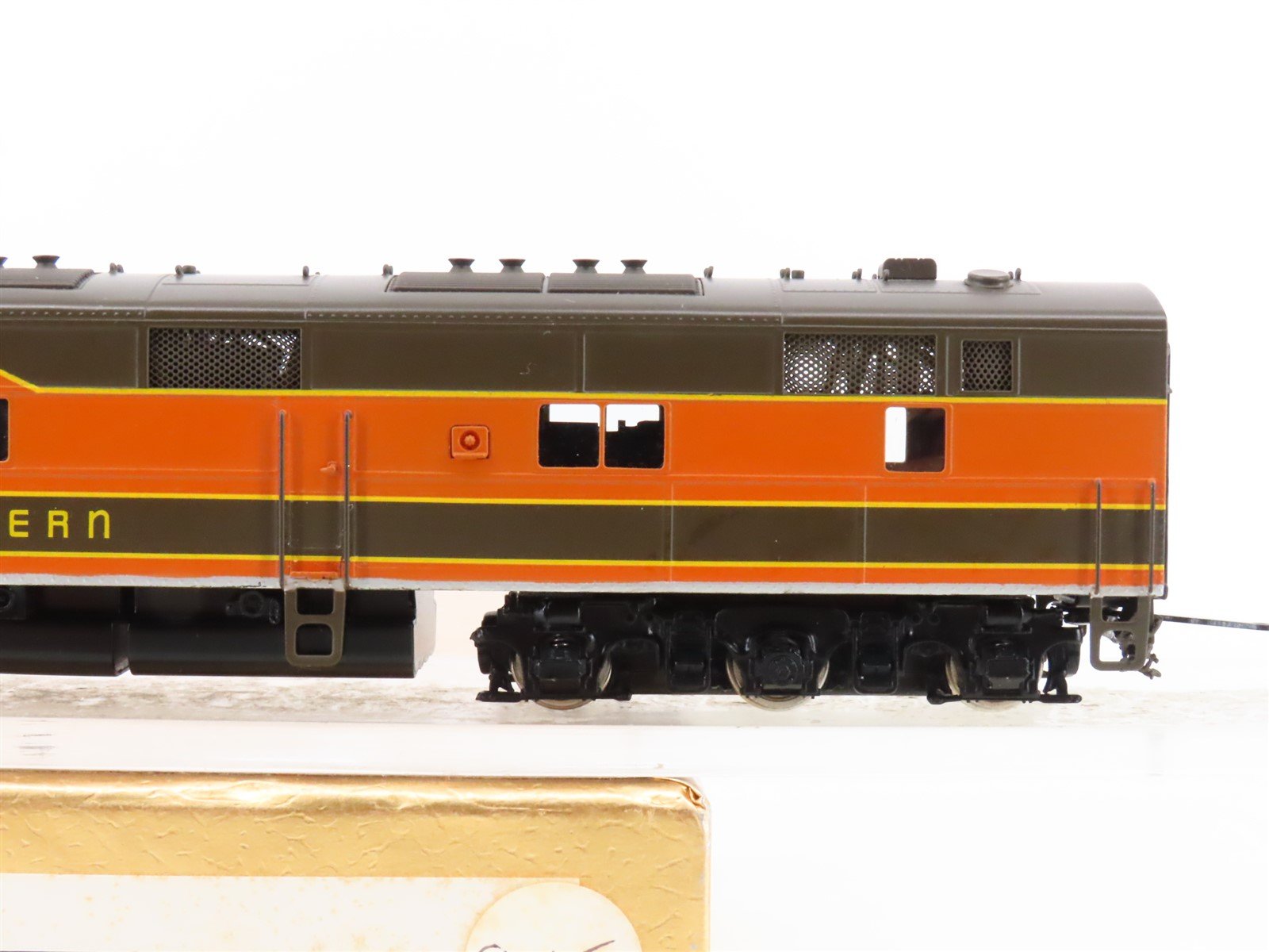 HO Scale Oriental Limited GN Great Northern E7A Diesel Locomotive BRASS