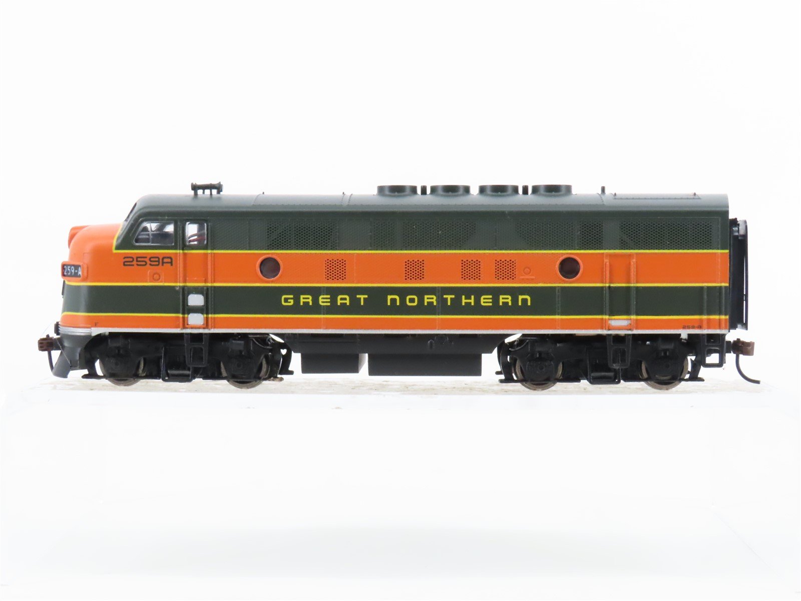 HO Scale Life-Like GN Great Northern F3A Diesel Locomotive #259A