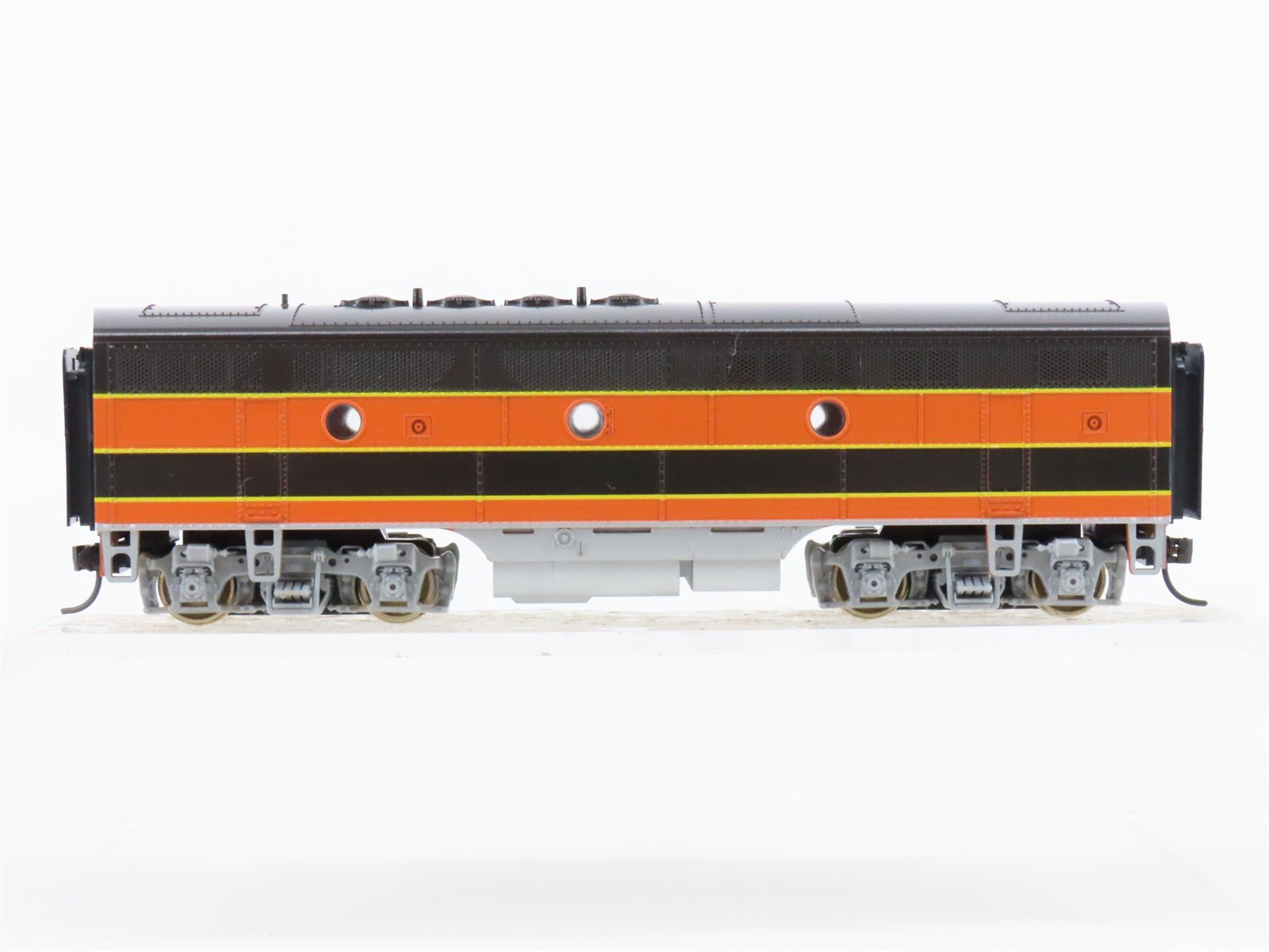 HO Scale Stewart GN Great Northern F3B Diesel Locomotive UNPOWERED