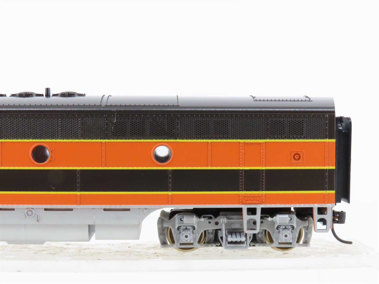 HO Scale Stewart GN Great Northern F3B Diesel Locomotive UNPOWERED