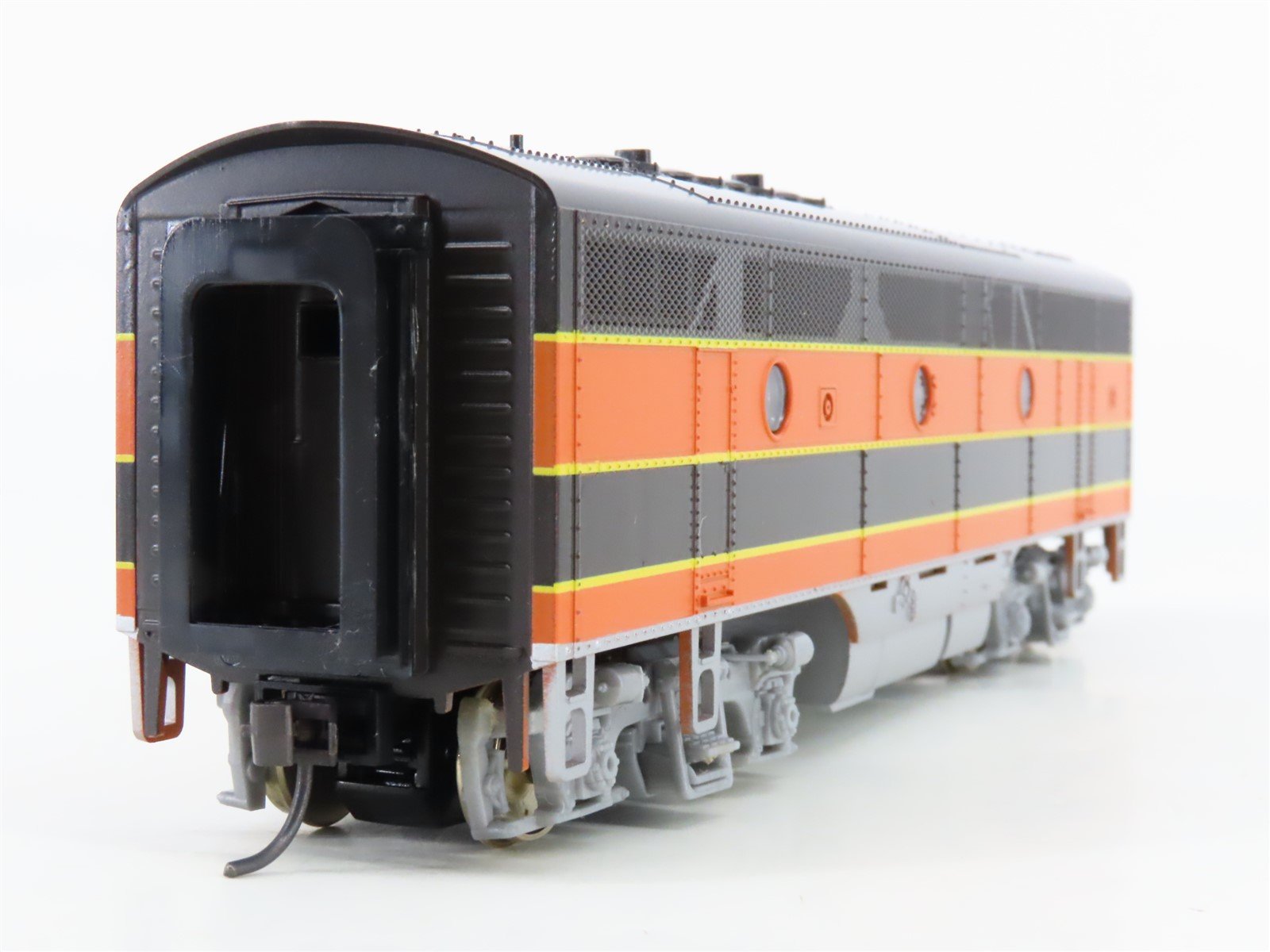 HO Scale Stewart GN Great Northern F3B Diesel Locomotive UNPOWERED