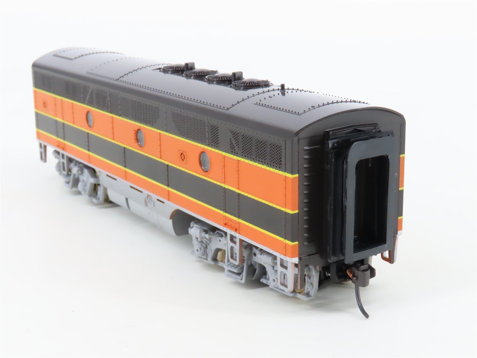 HO Scale Stewart GN Great Northern F3B Diesel Locomotive UNPOWERED